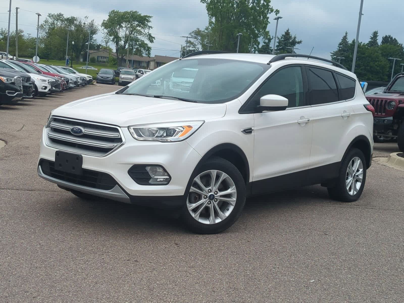 2019 Ford Escape SEL -
                  Waterford, MI