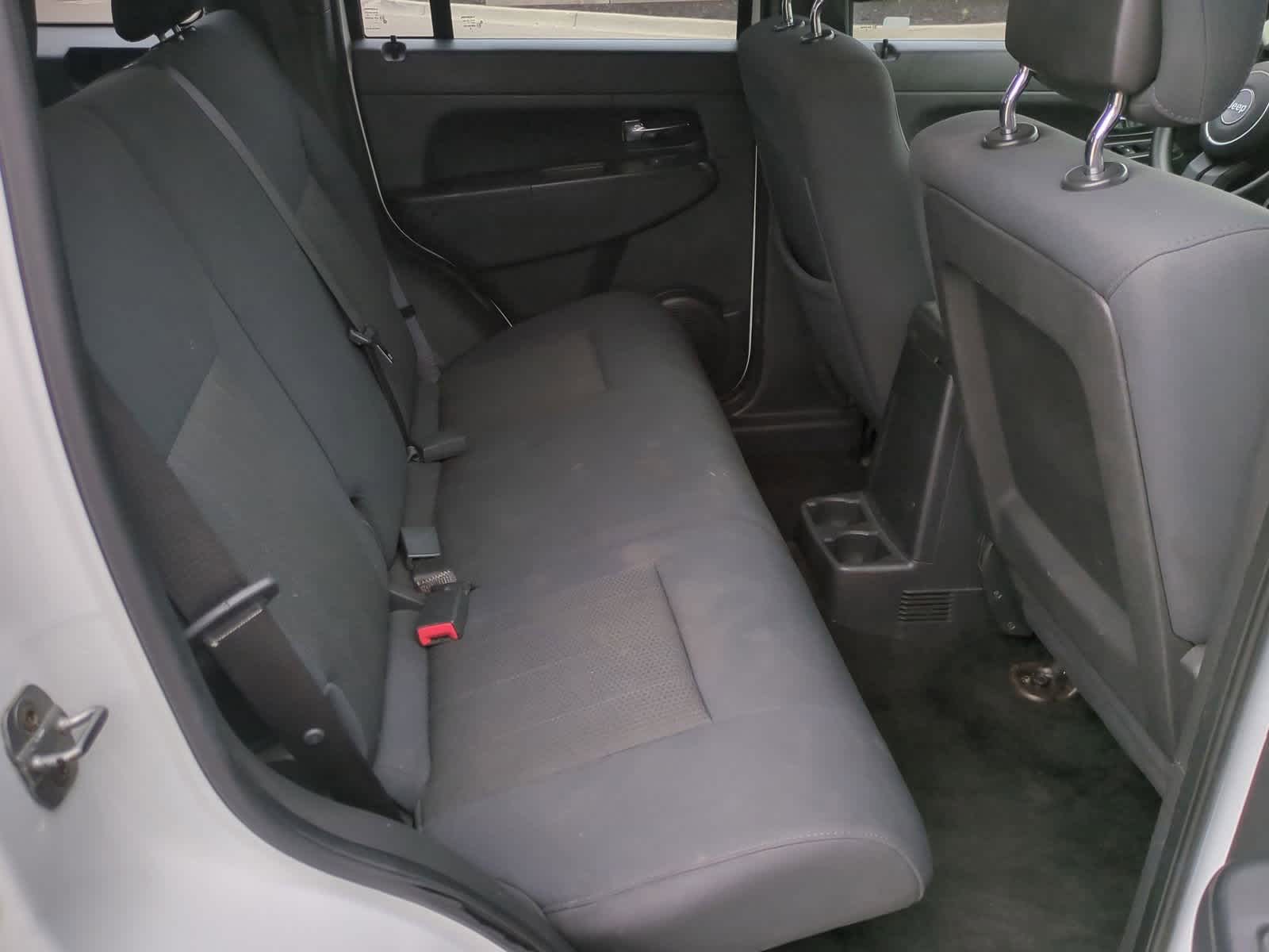 Thumbnail: 2011 Jeep Liberty - 20