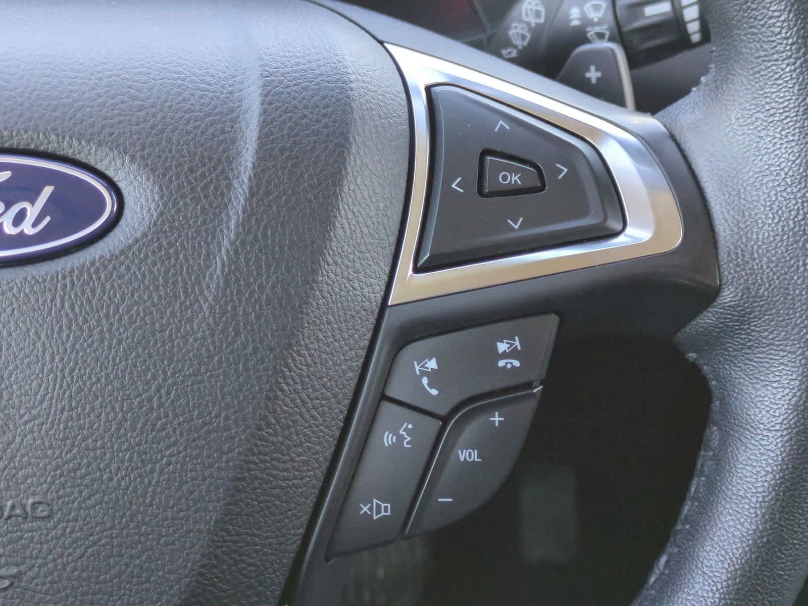 Thumbnail: 2022 Ford Edge - 24