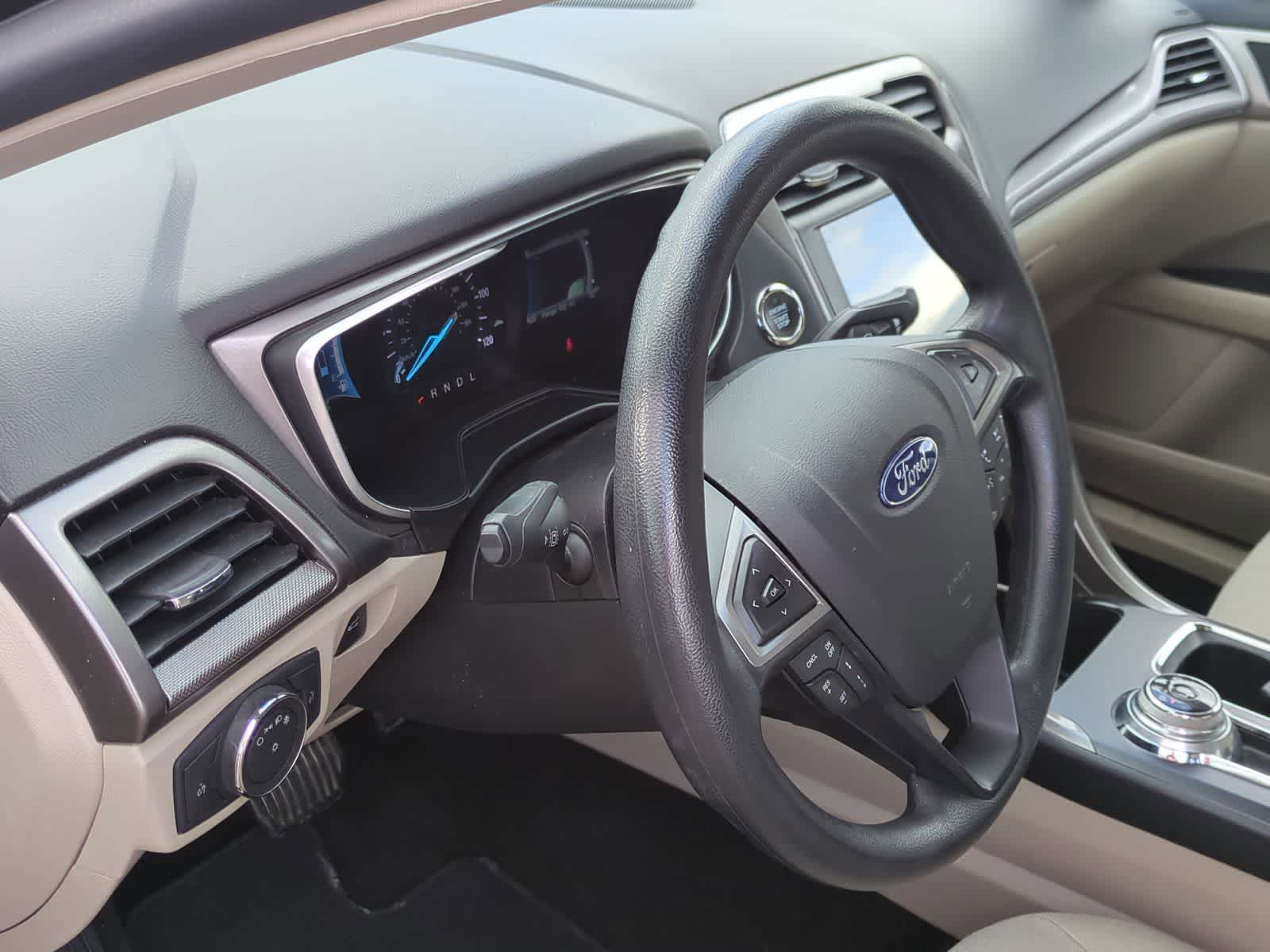 Thumbnail: 2019 Ford Fusion - 10
