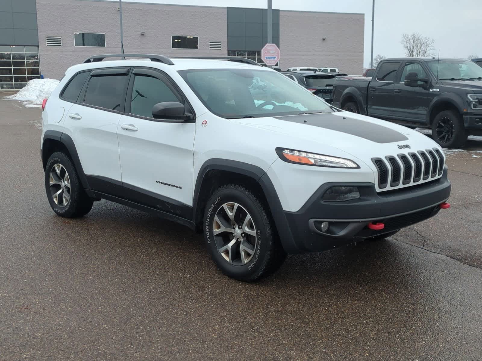 Thumbnail: 2017 Jeep Cherokee - 2