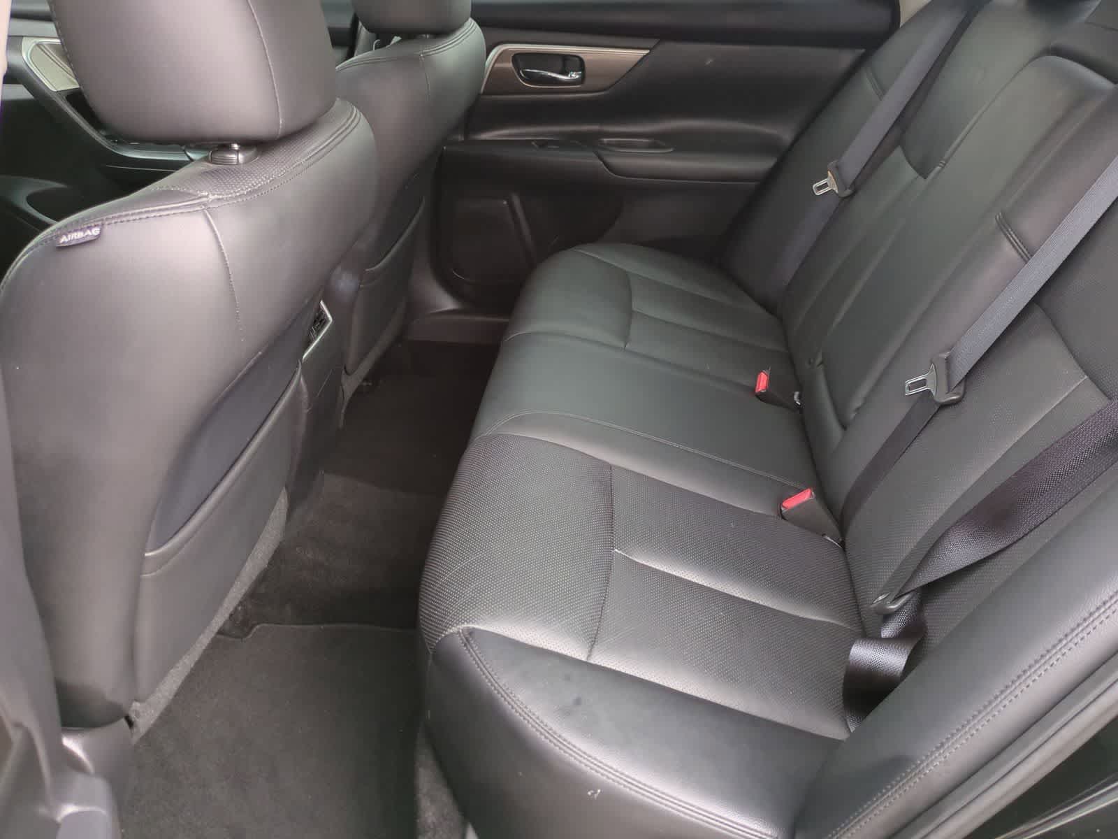 Thumbnail: 2015 Nissan Altima - 20