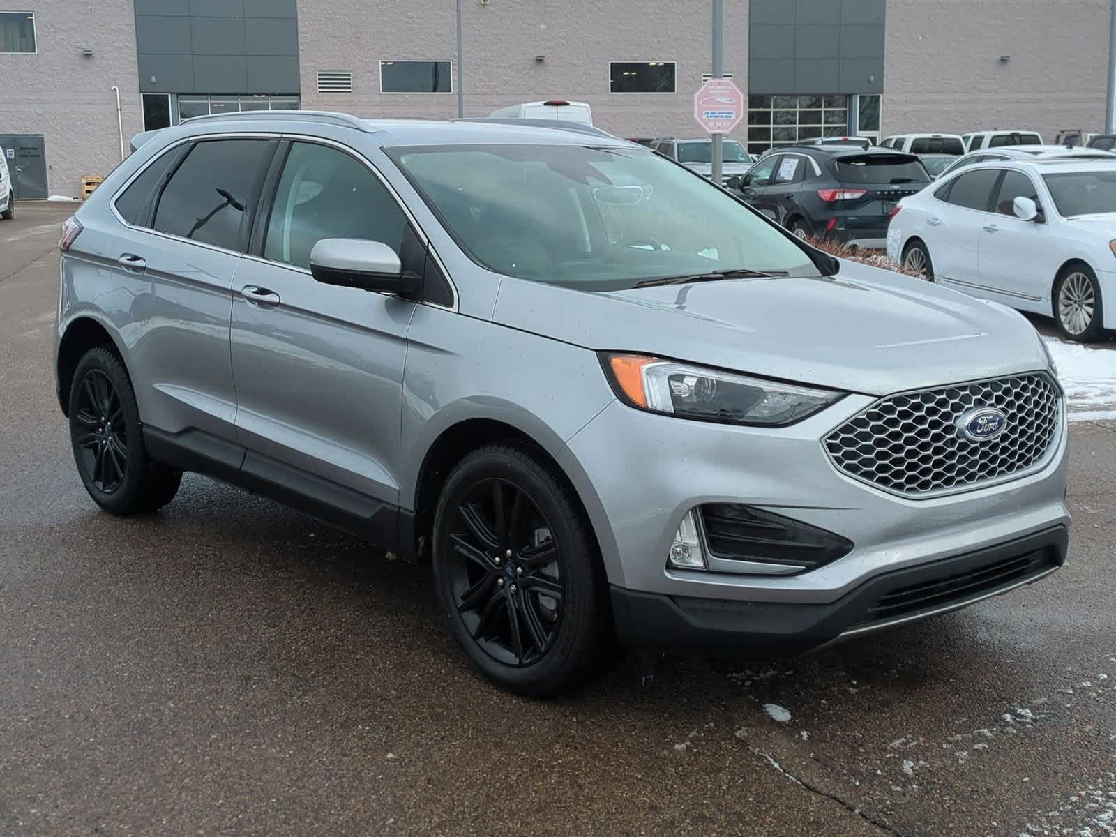 Thumbnail: 2024 Ford Edge - 2