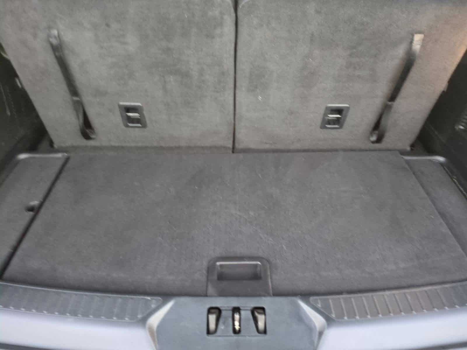 Thumbnail: 2021 Ford Explorer - 34