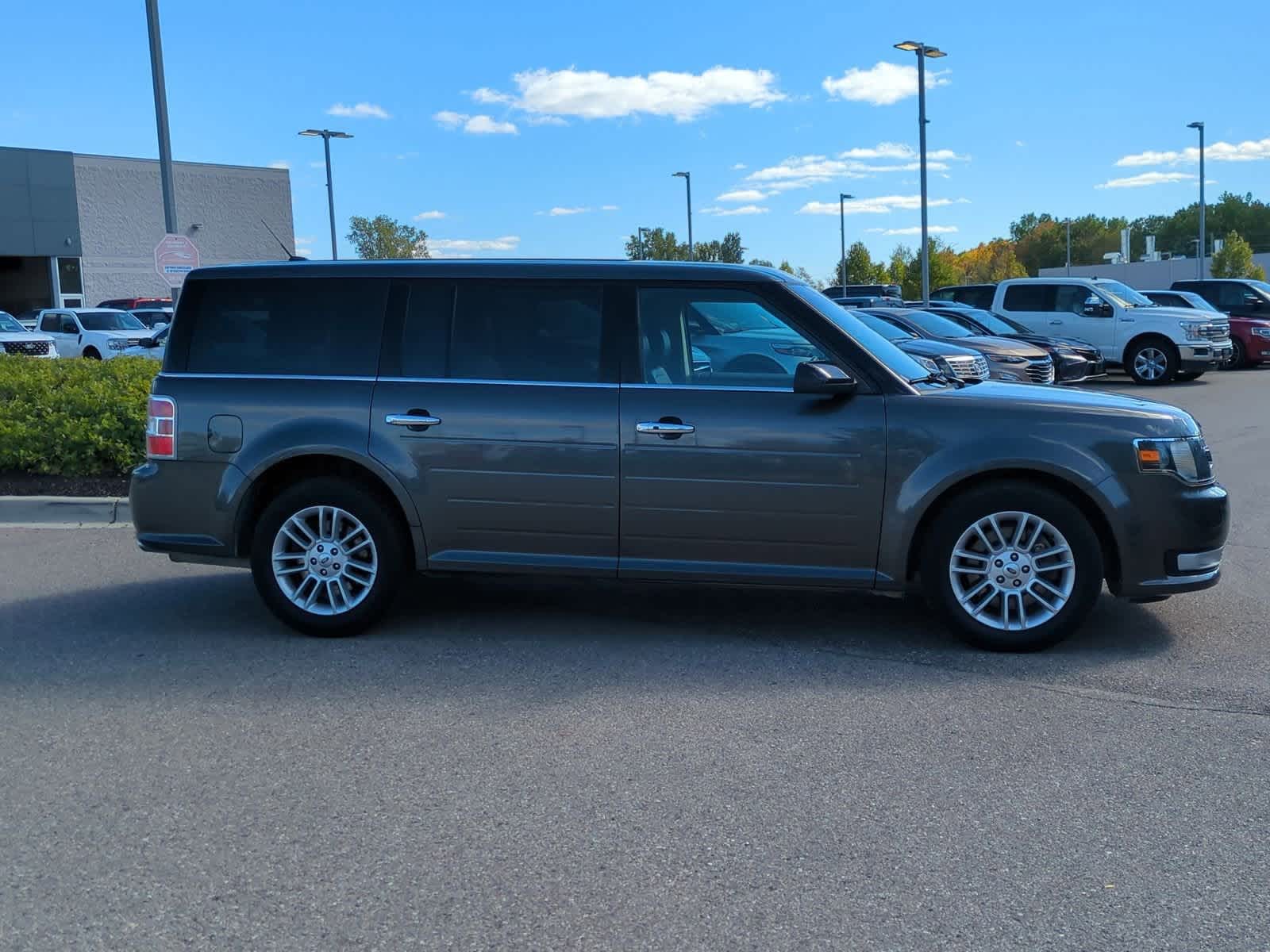Thumbnail: 2019 Ford Flex - 9