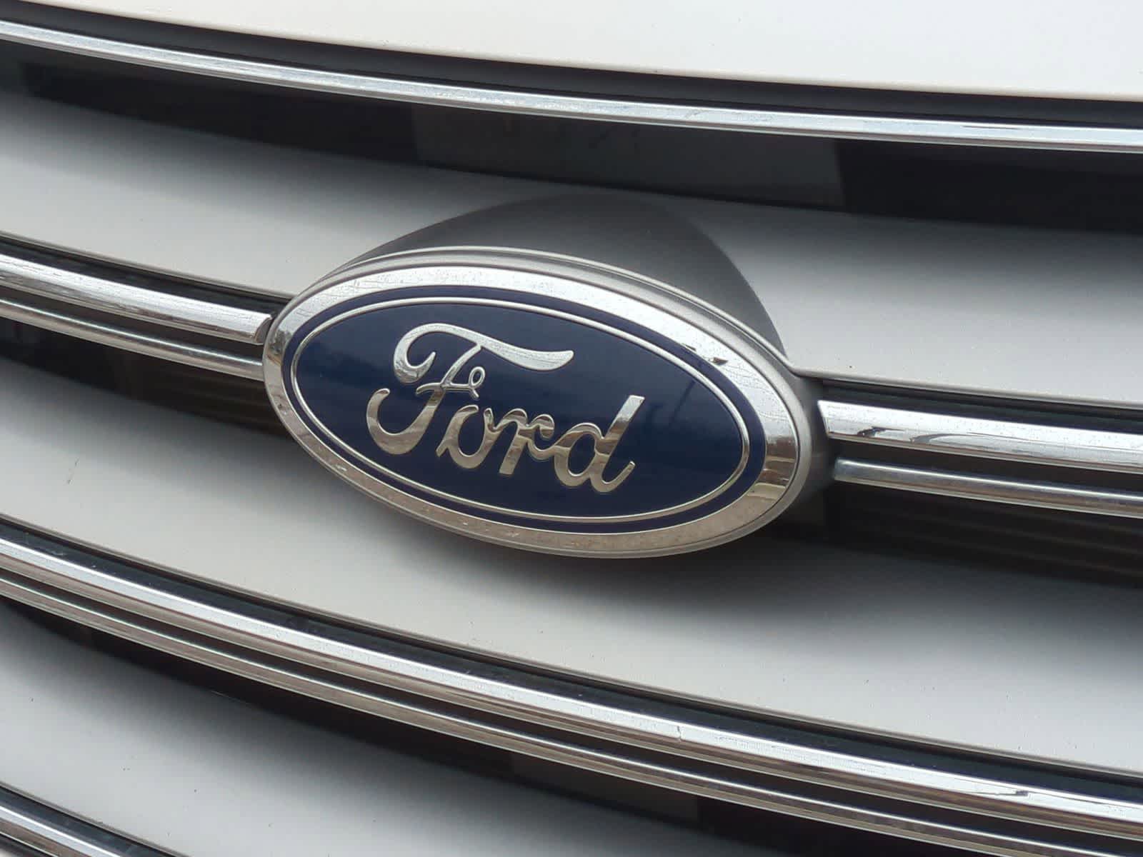 Thumbnail: 2018 Ford Edge - 12