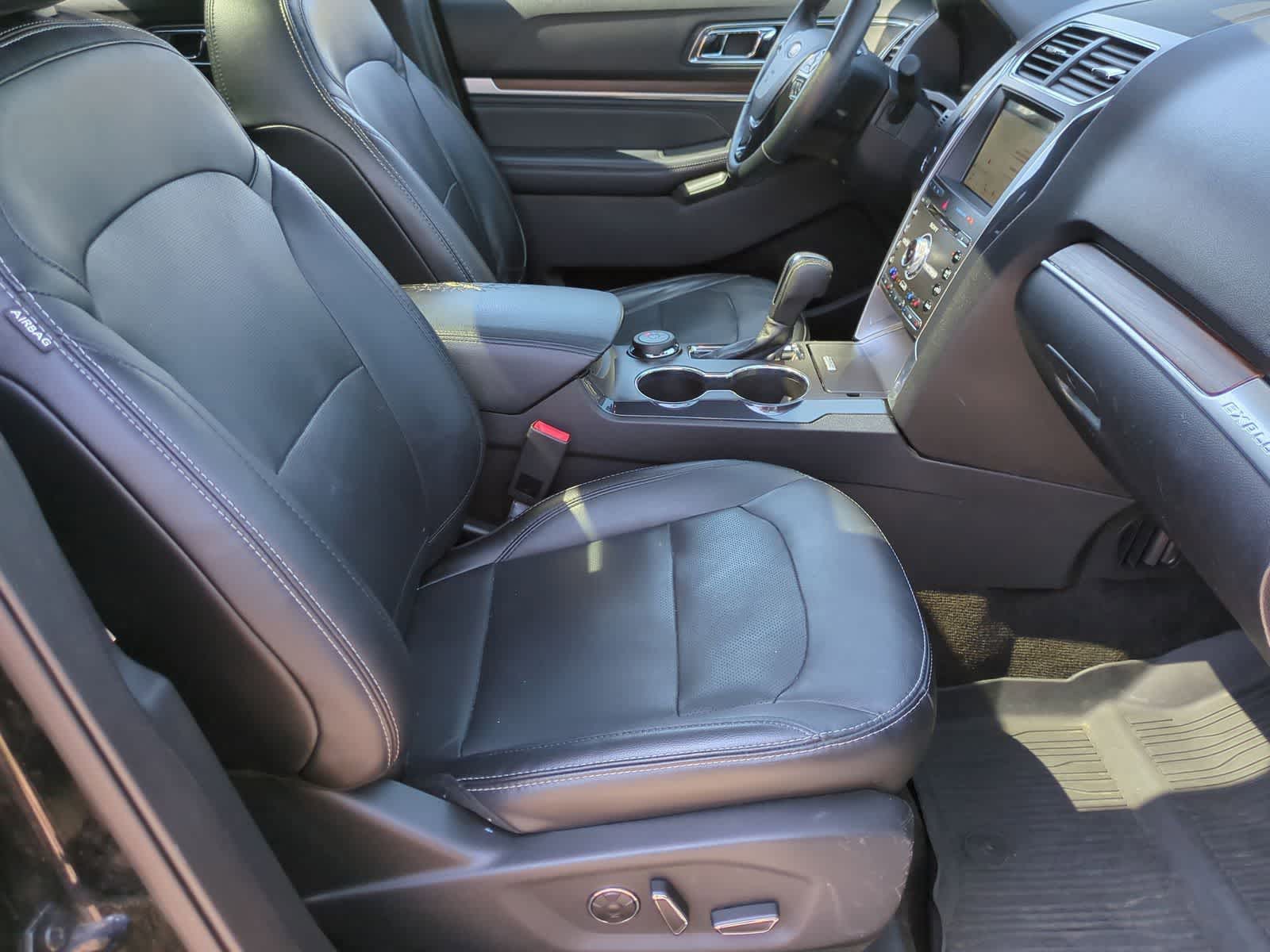 Thumbnail: 2018 Ford Explorer - 23