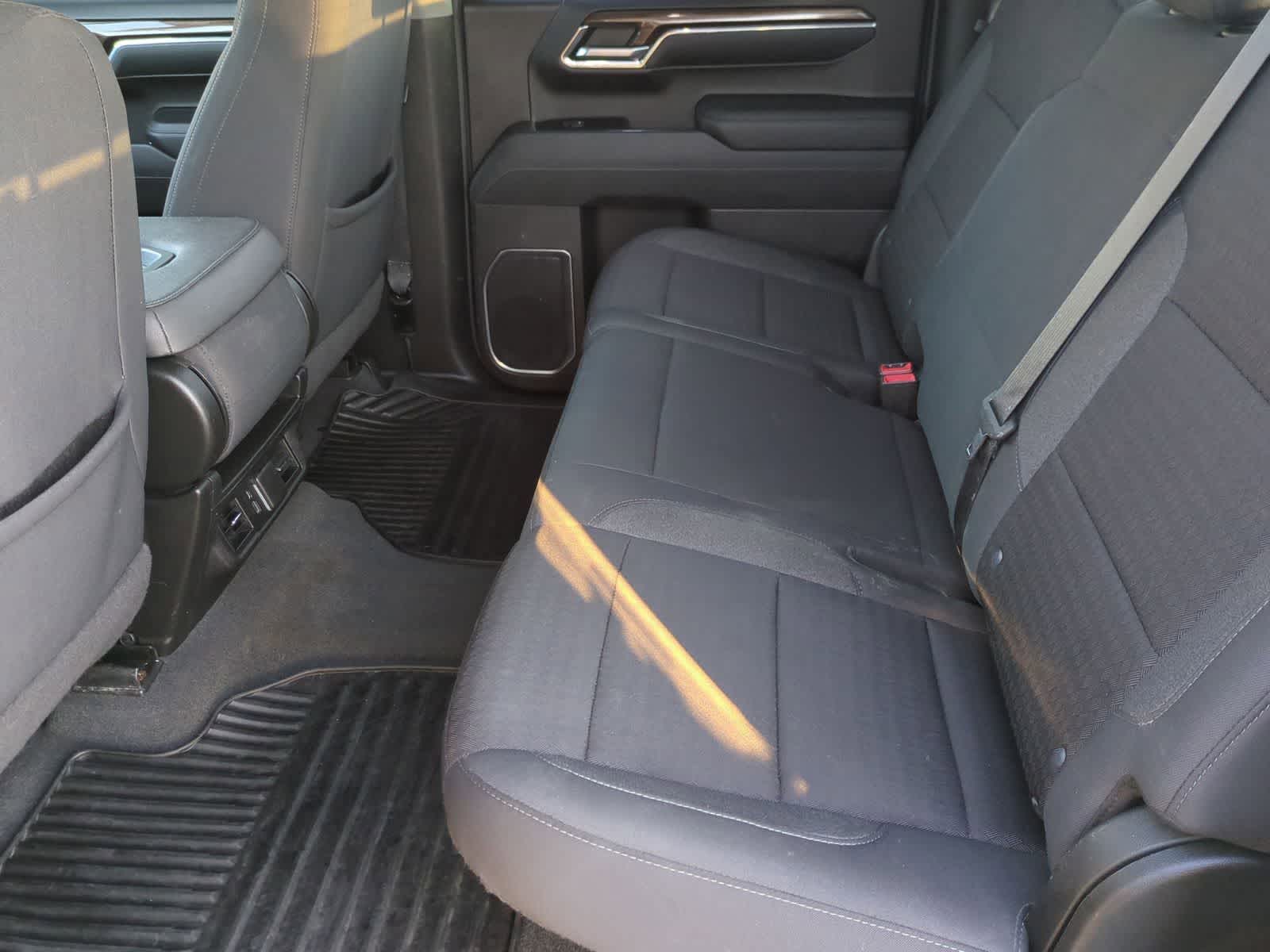 Thumbnail: 2022 Chevrolet Silverado 1500 - 19