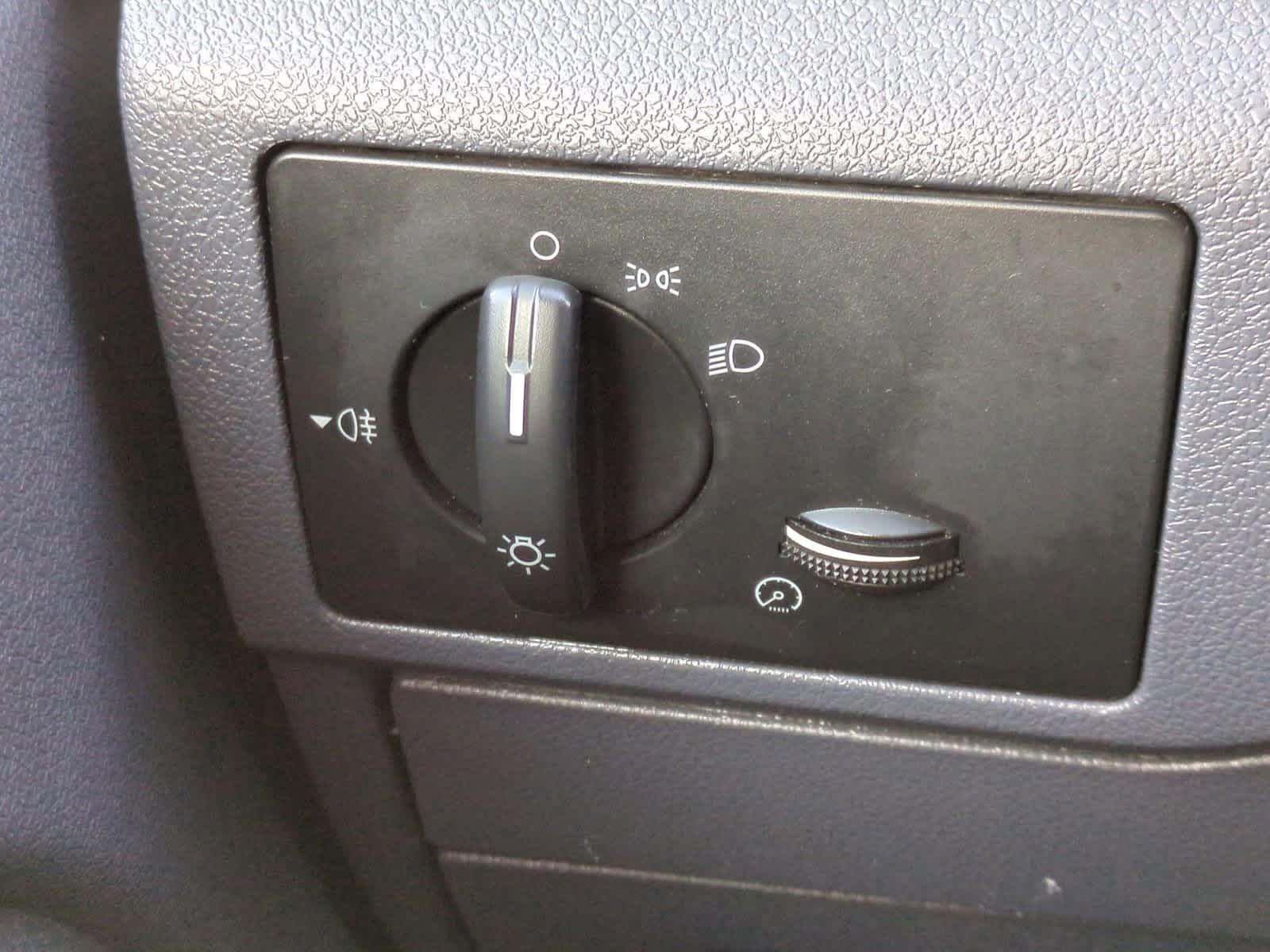 Thumbnail: 2011 Ford Transit Series - 26