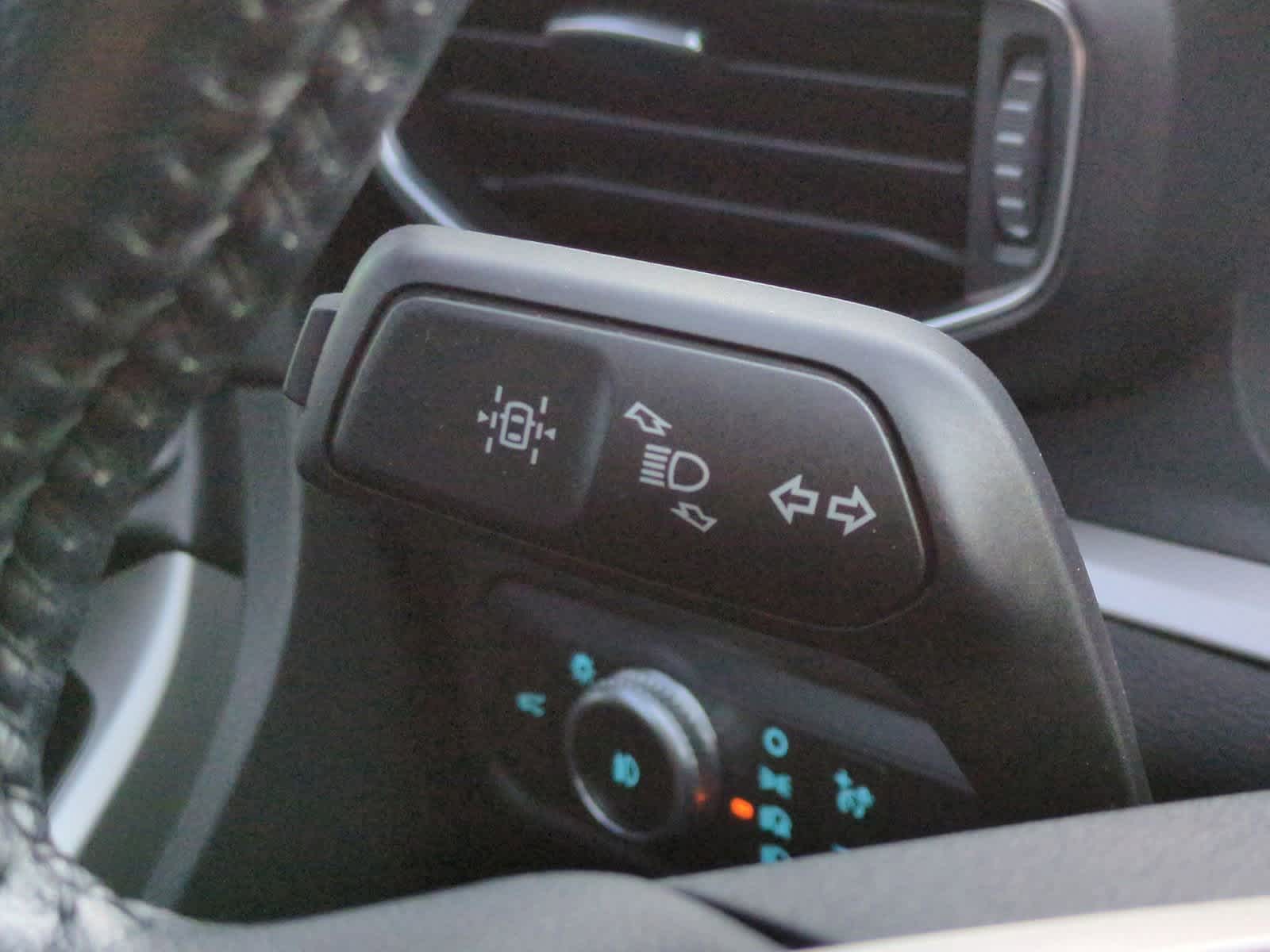 Thumbnail: 2021 Ford Explorer - 28