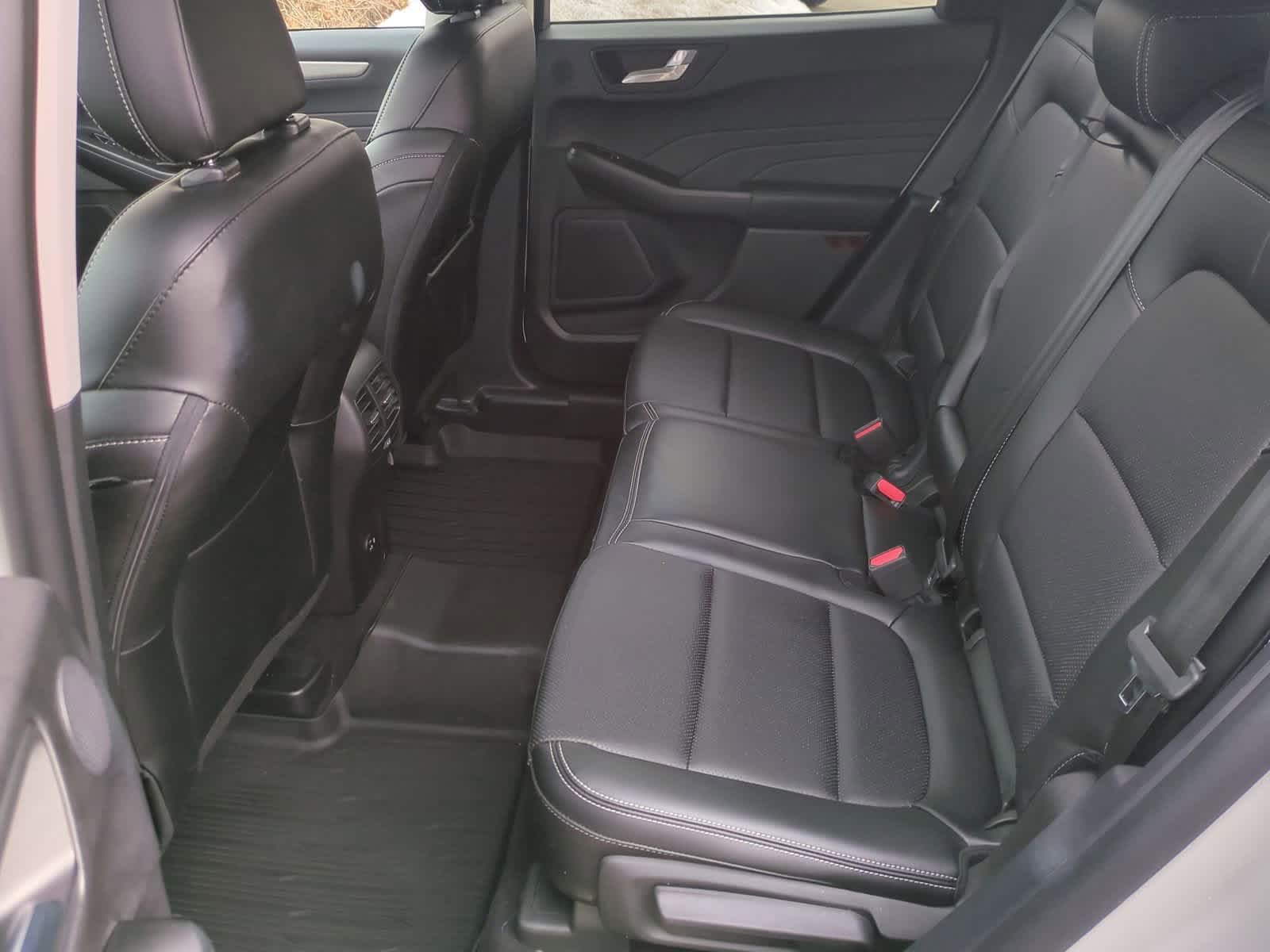 Thumbnail: 2022 Ford Escape - 19