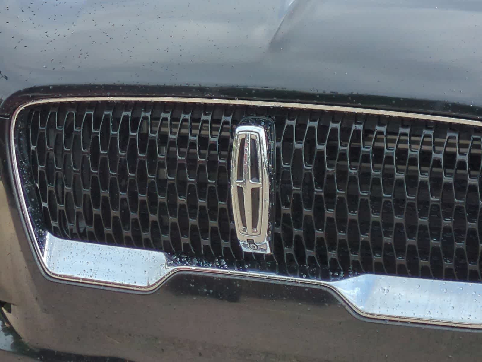 Thumbnail: 2022 Lincoln Aviator - 12