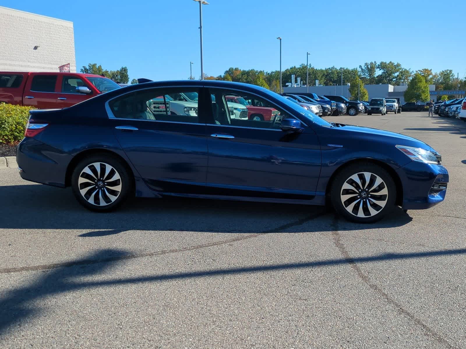Thumbnail: 2017 Honda Accord - 9