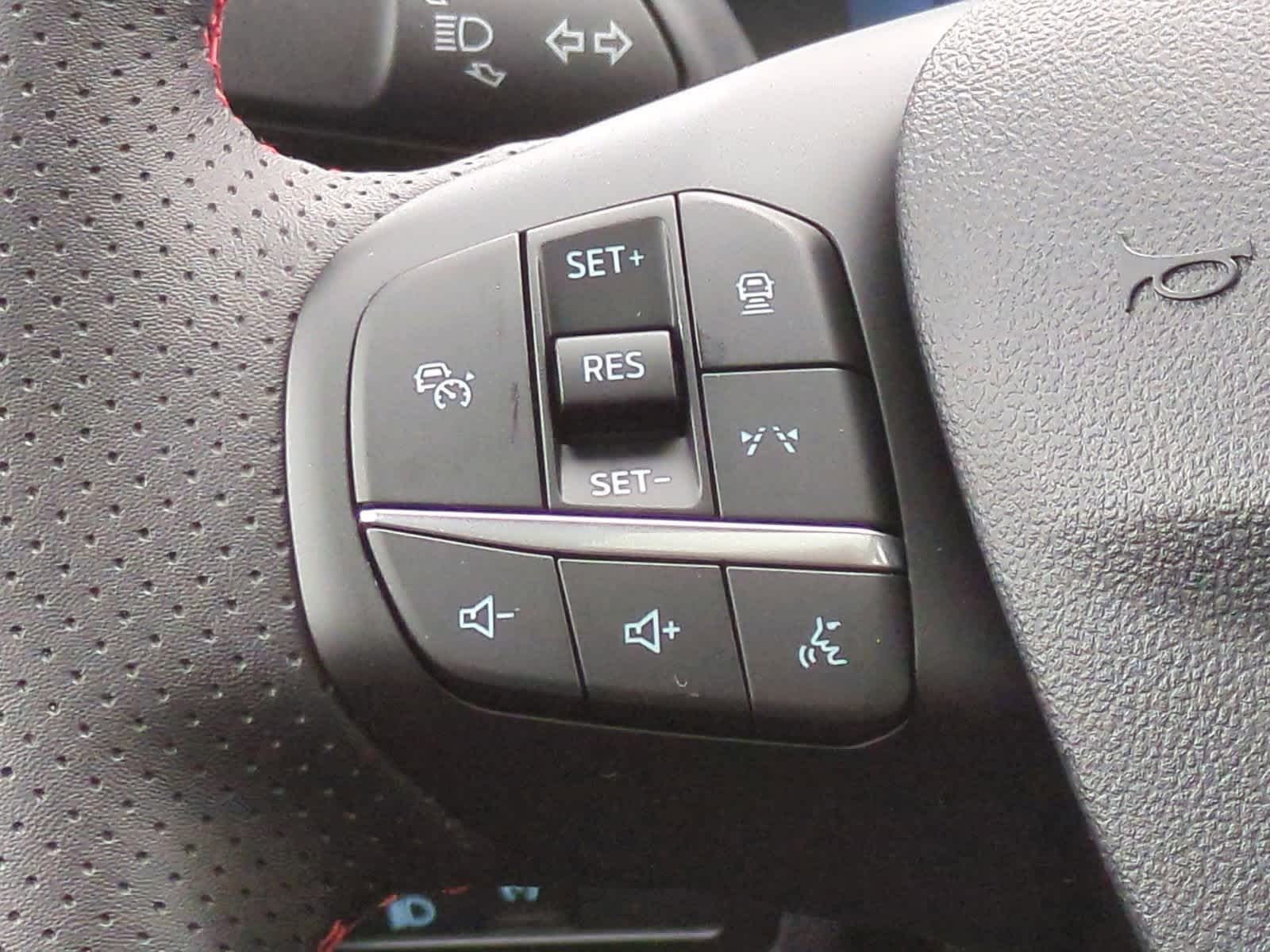 Thumbnail: 2024 Ford Escape - 25