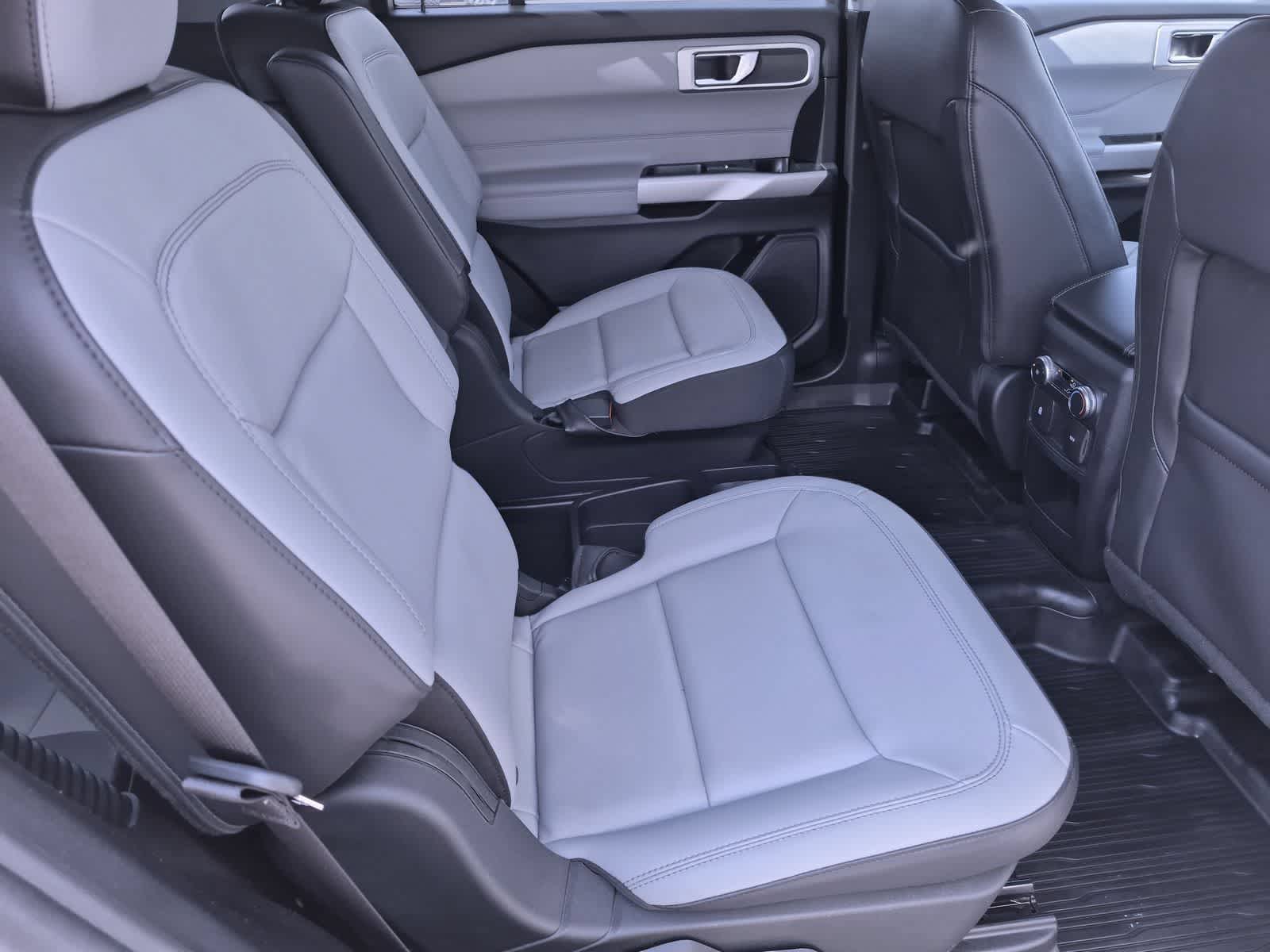 Thumbnail: 2021 Ford Explorer - 20
