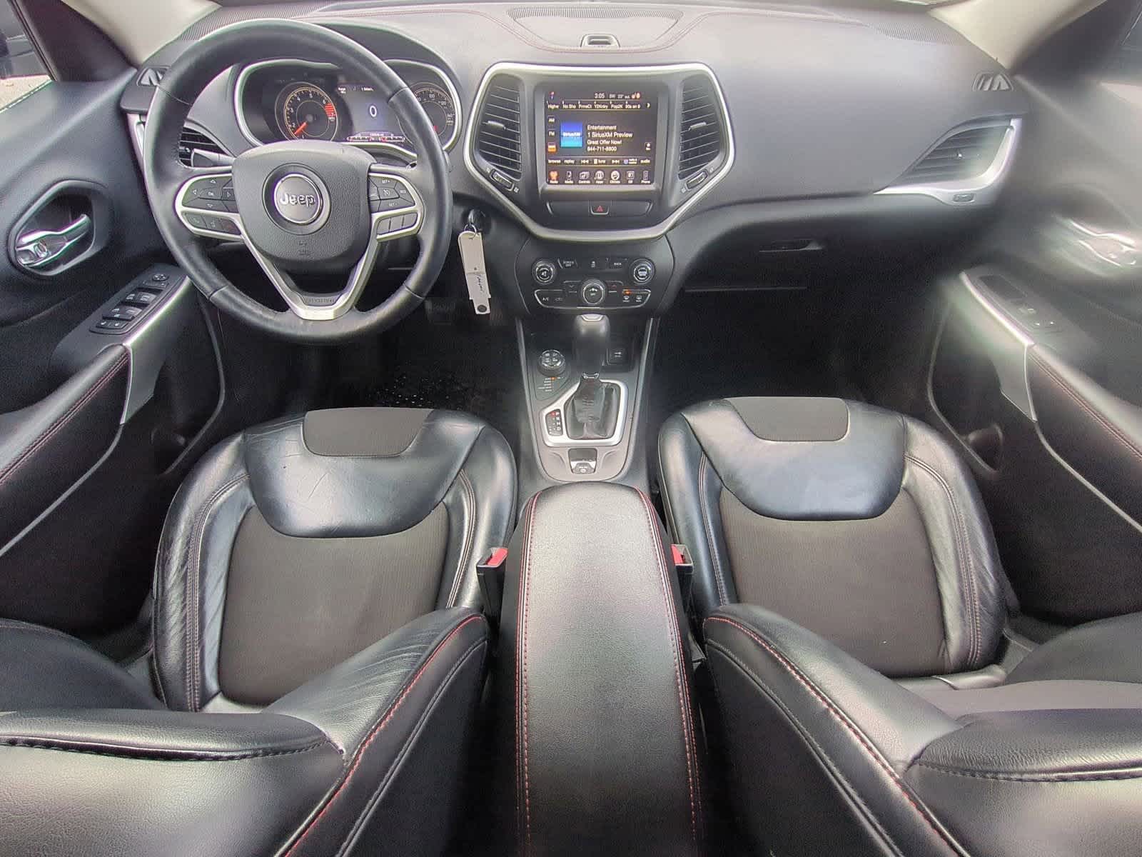 Thumbnail: 2017 Jeep Cherokee - 15