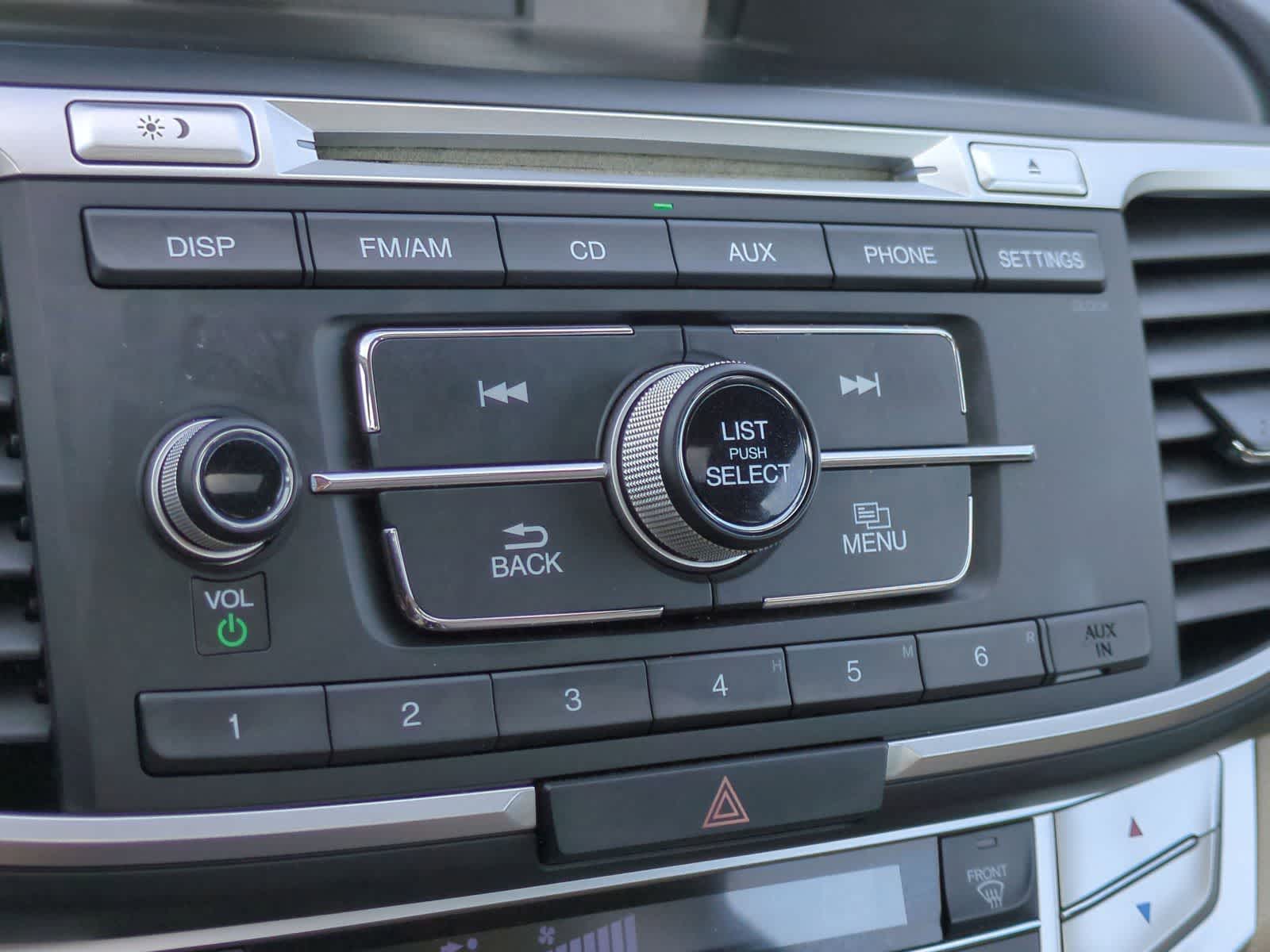 Thumbnail: 2015 Honda Accord - 31