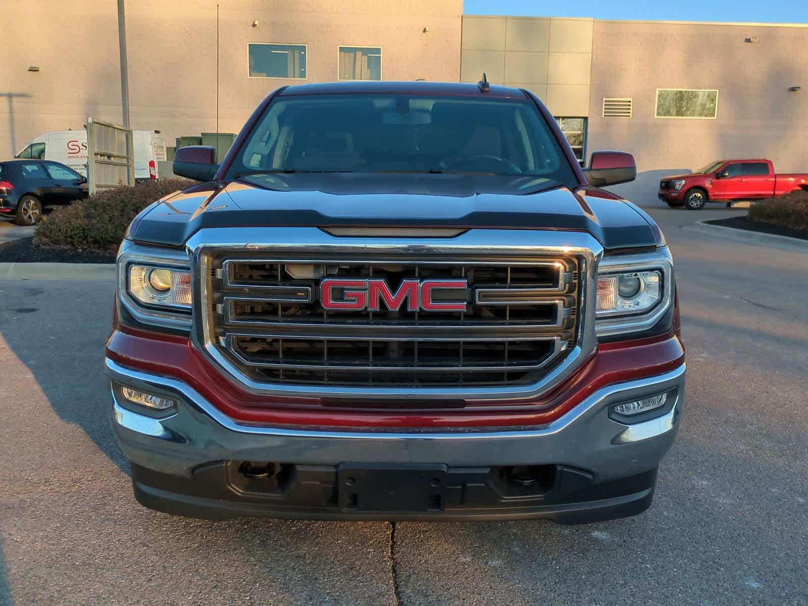 Thumbnail: 2017 GMC Sierra 1500 - 3