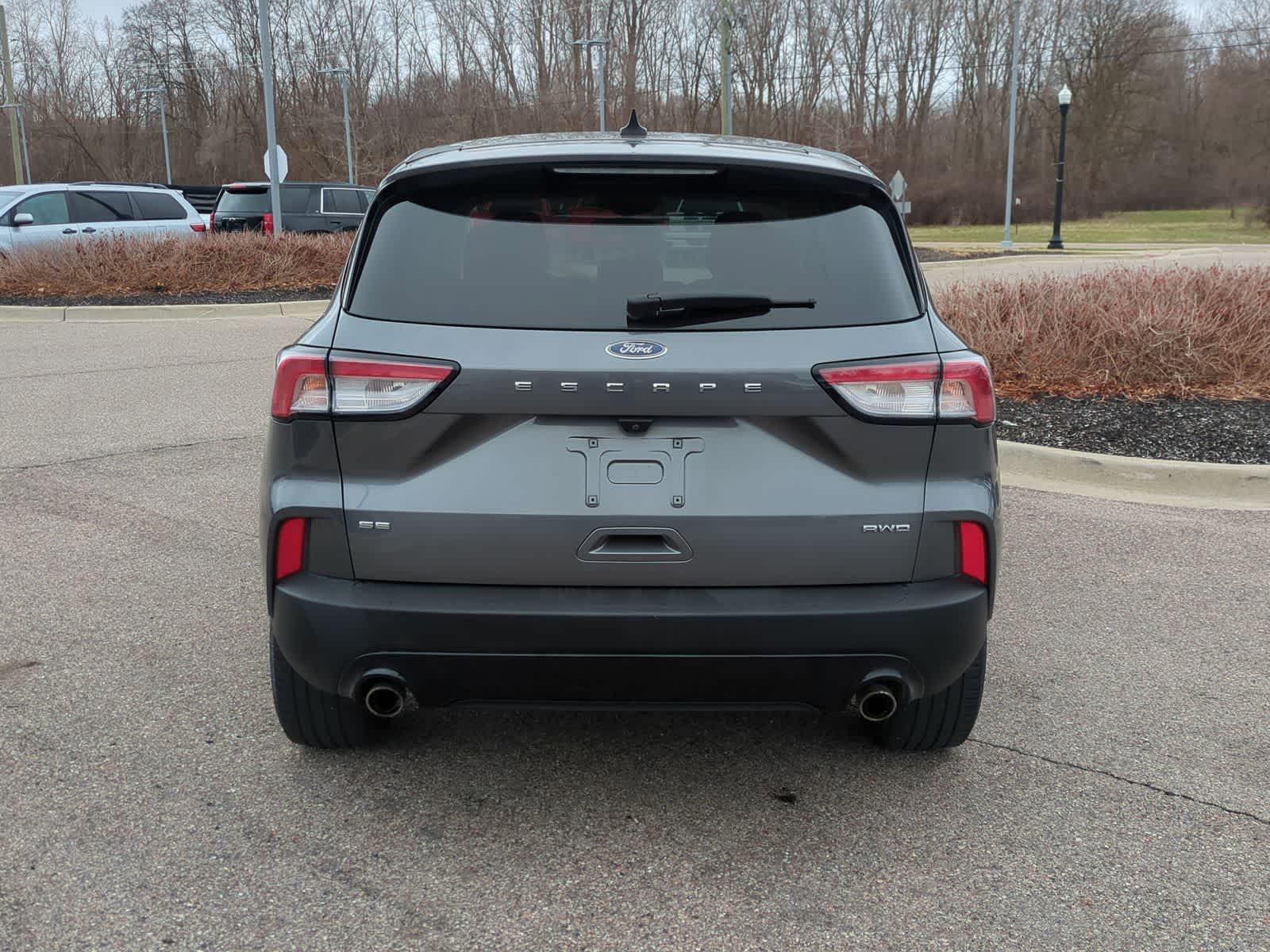 Thumbnail: 2021 Ford Escape - 7