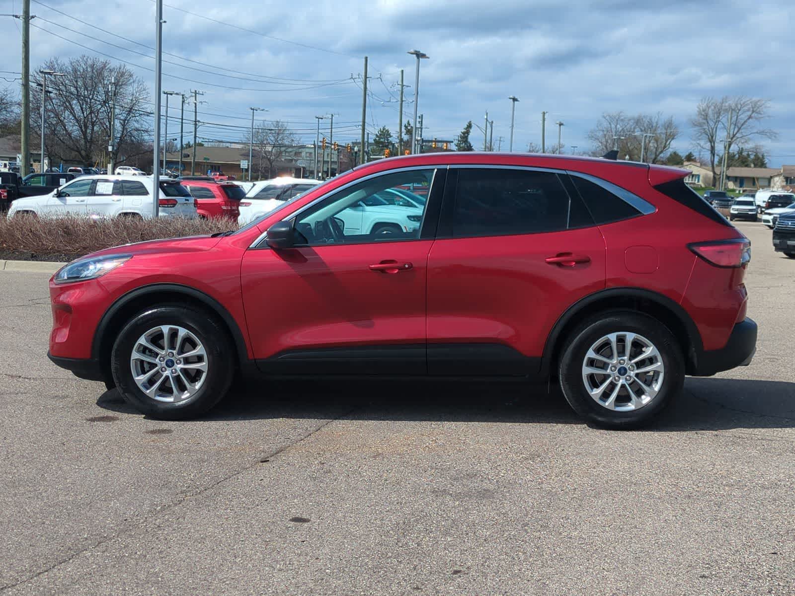 Thumbnail: 2022 Ford Escape - 5