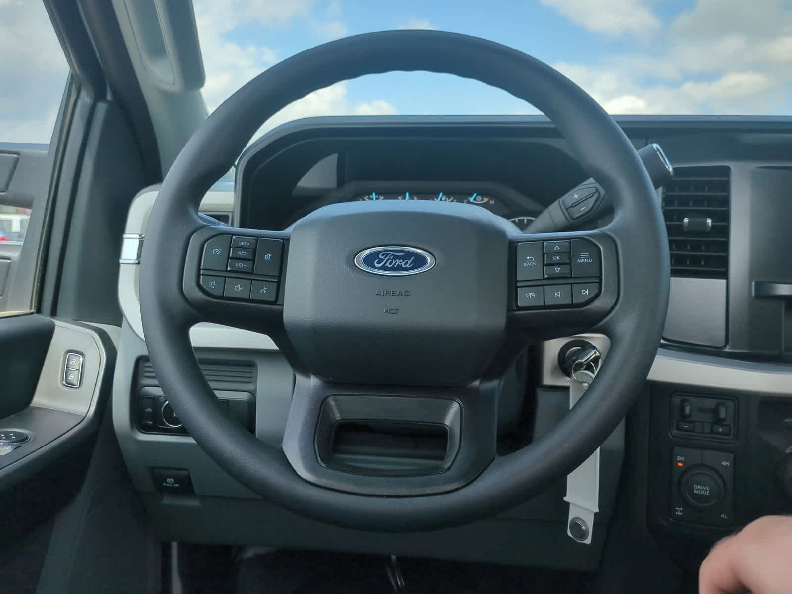 Thumbnail: 2025 Ford Econoline - 19