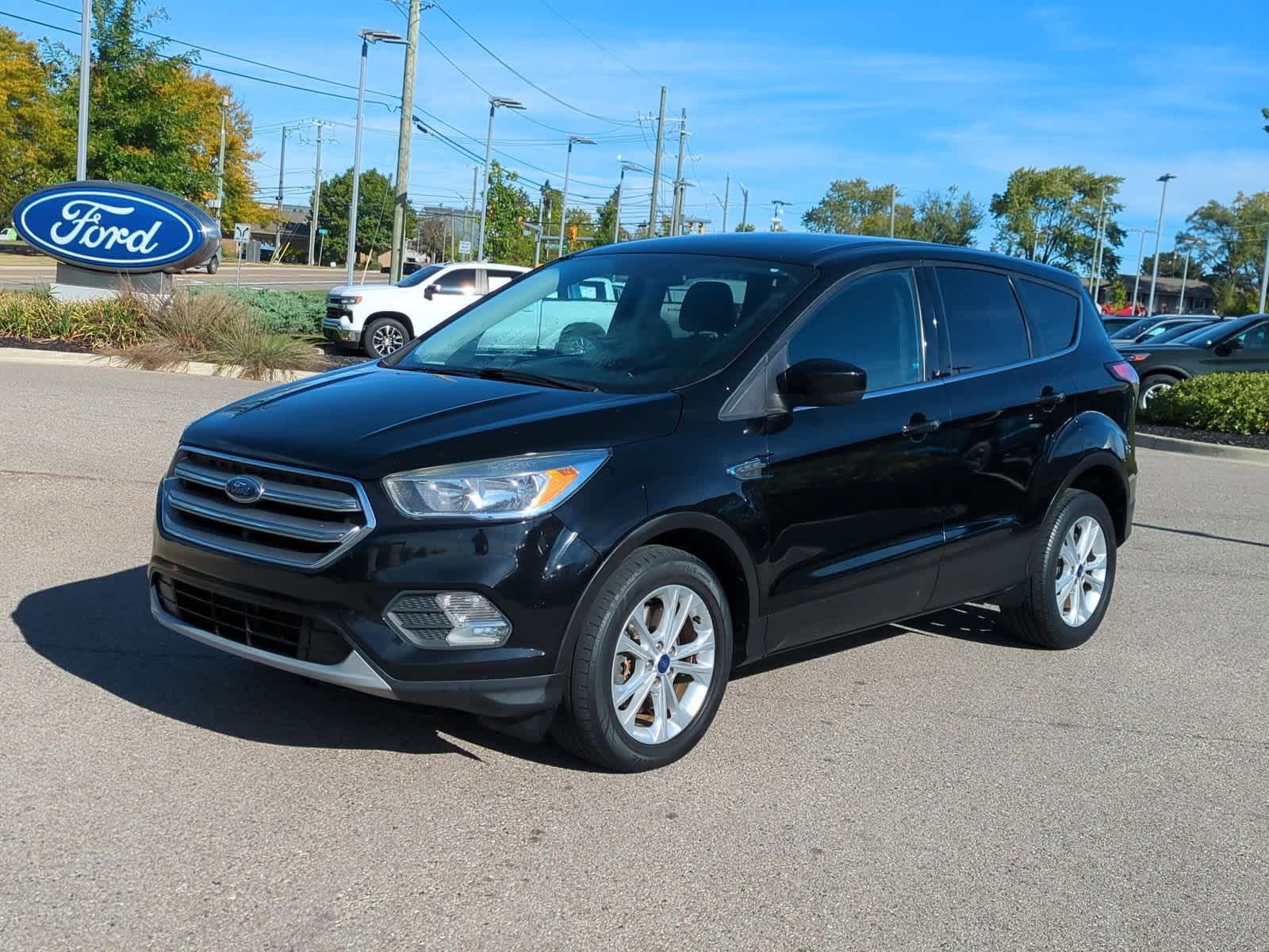 Thumbnail: 2017 Ford Escape - 4