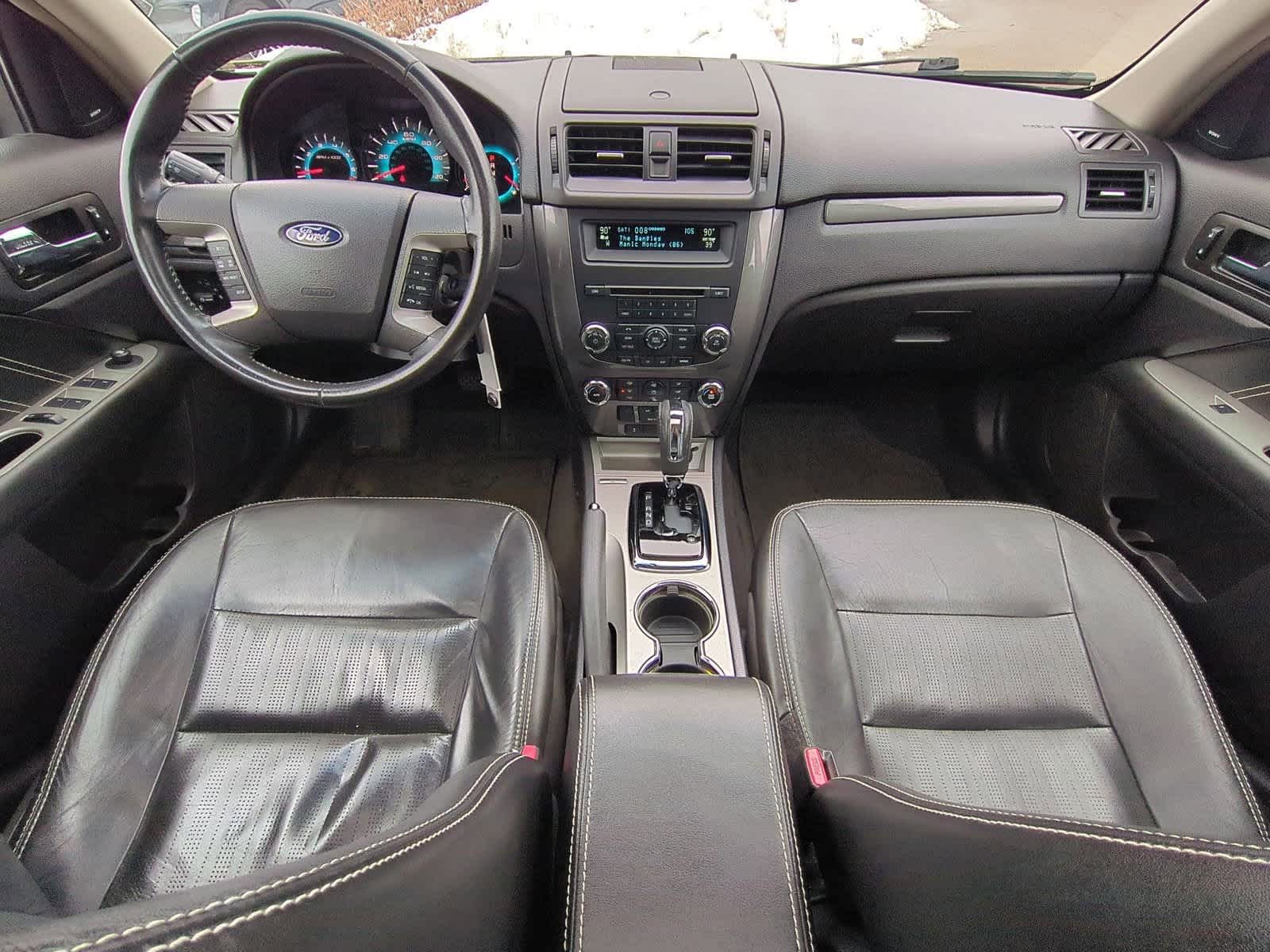 Thumbnail: 2010 Ford Fusion - 15