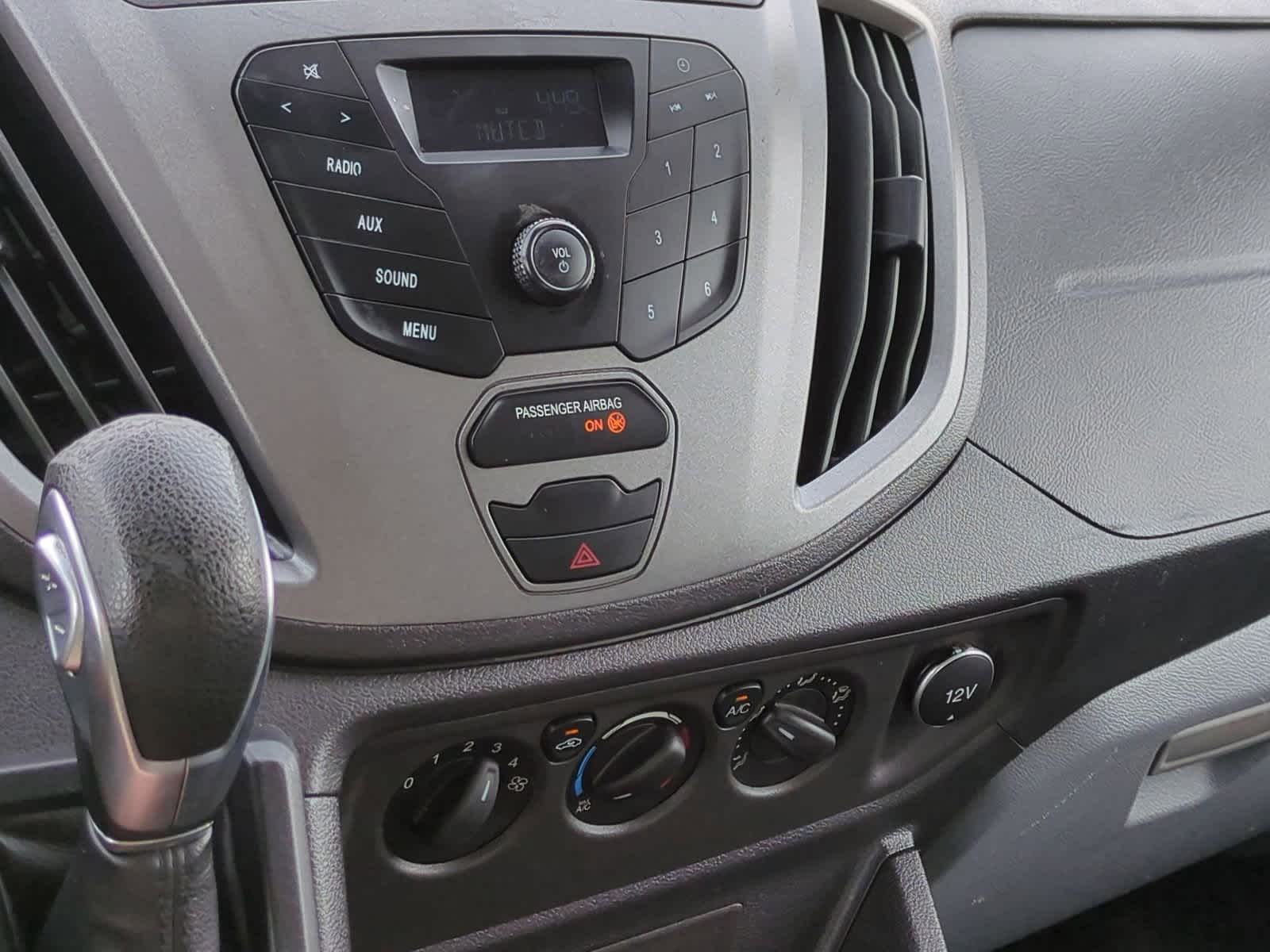 Thumbnail: 2017 Ford Transit Series - 23
