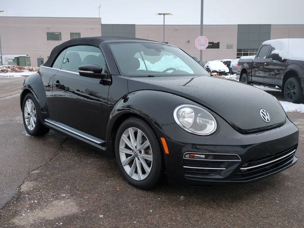 Used 2017 Volkswagen Beetle 1.8T SE Convertible