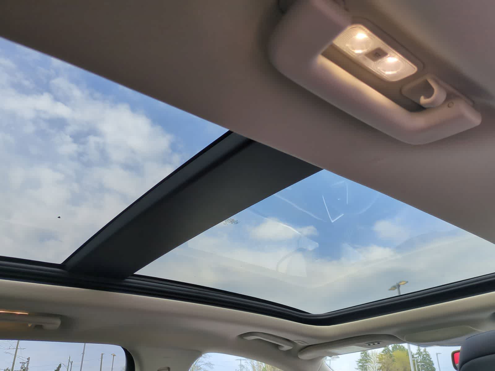 Thumbnail: 2023 Ford Edge - 22