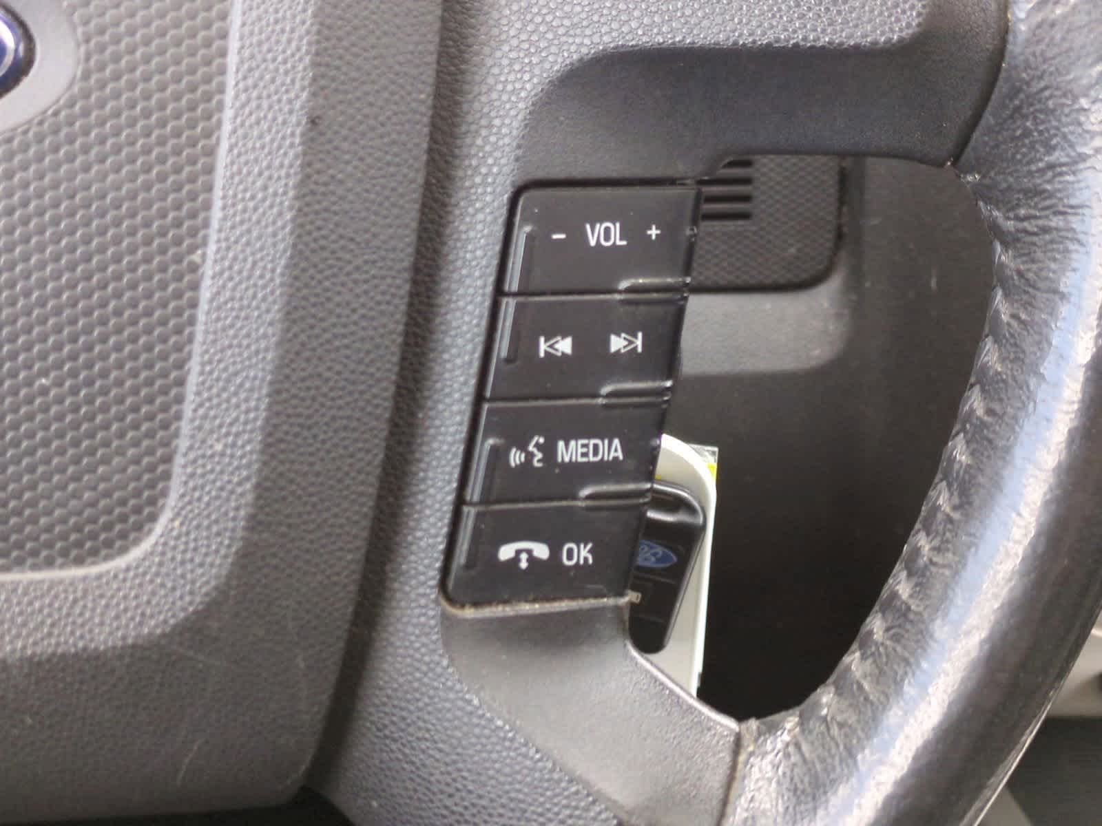 Thumbnail: 2011 Ford Escape - 26