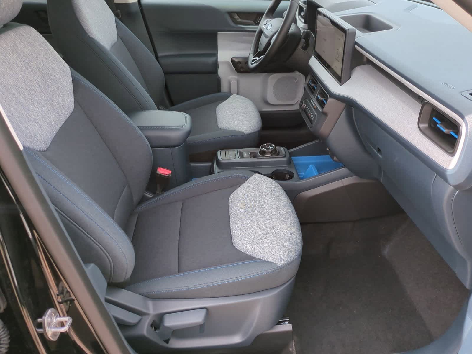 Thumbnail: 2025 Ford Maverick - 21