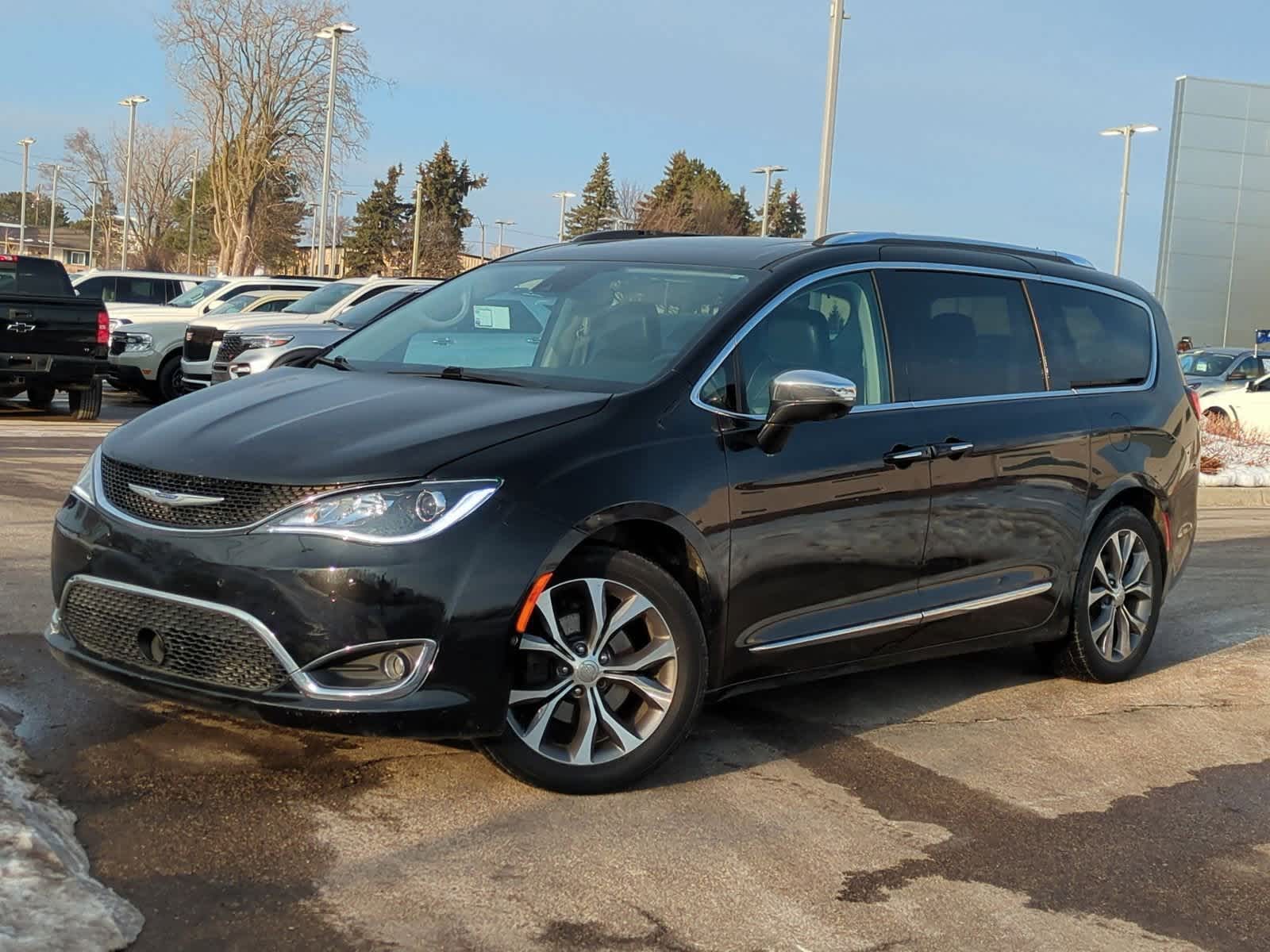 Thumbnail: 2020 Chrysler Pacifica - 1