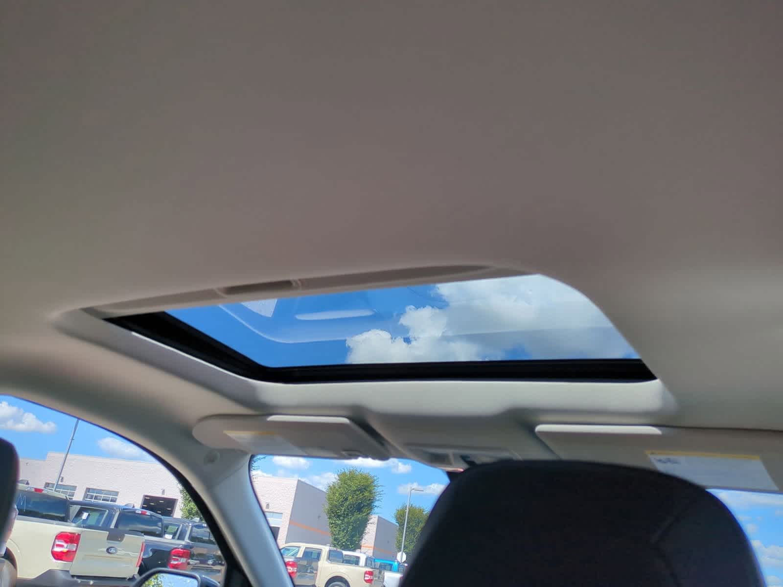 Thumbnail: 2025 Ford Maverick - 22