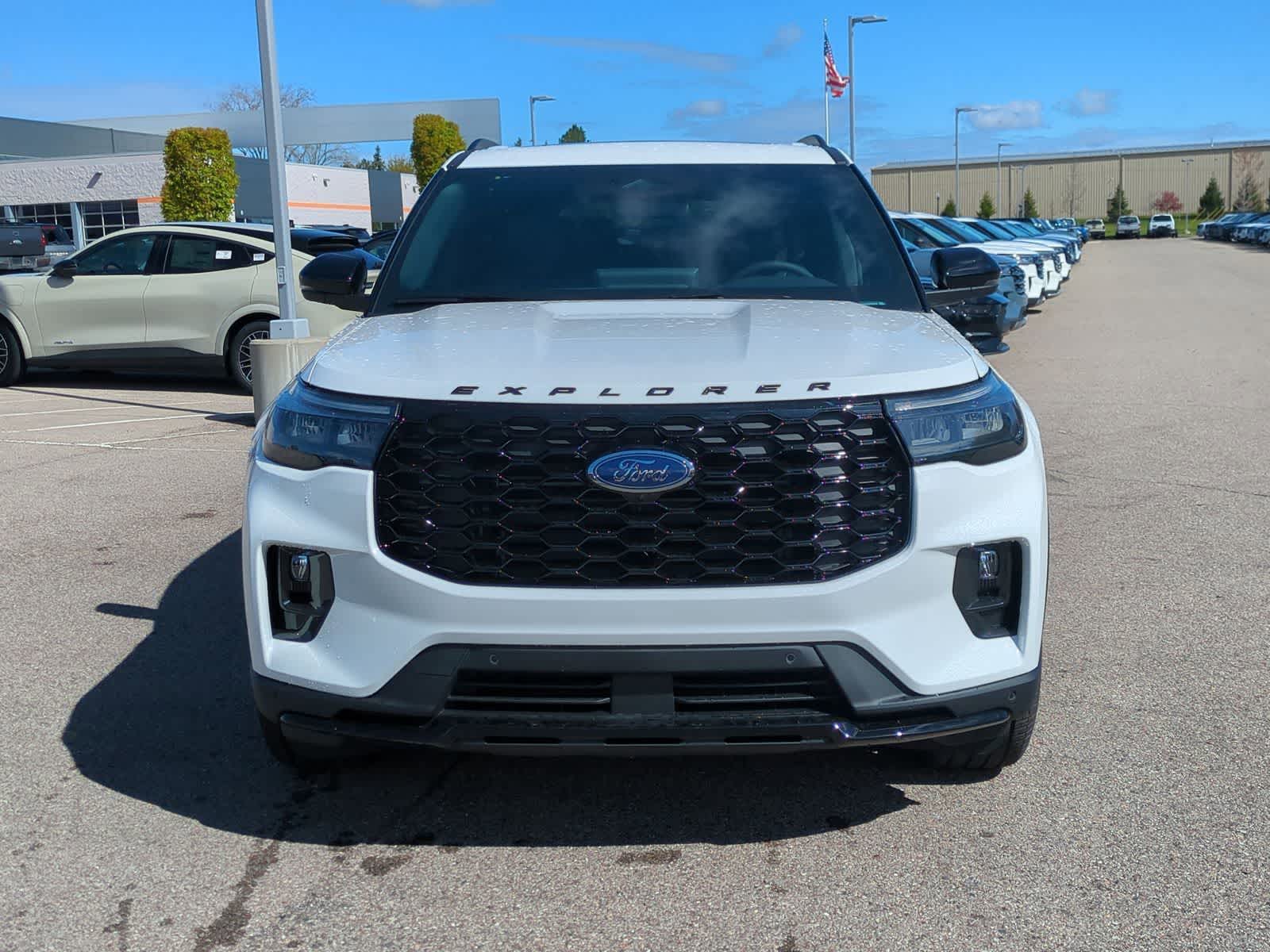 Thumbnail: 2026 Ford Explorer - 3