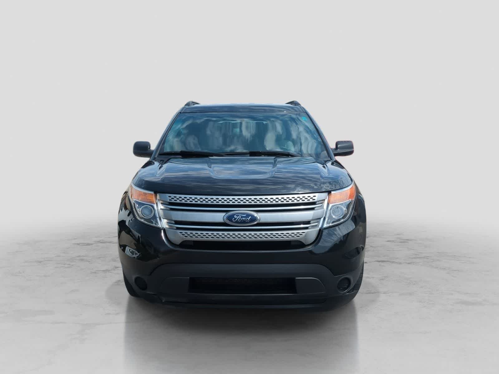 Thumbnail: 2015 Ford Explorer - 3