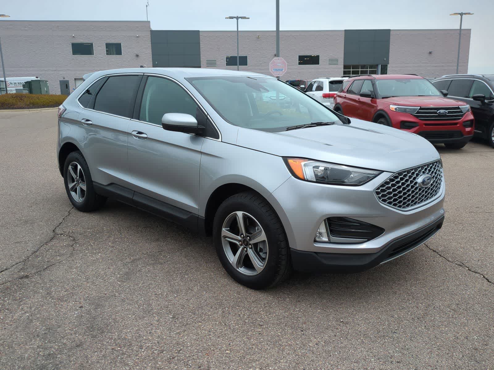 Thumbnail: 2023 Ford Edge - 2