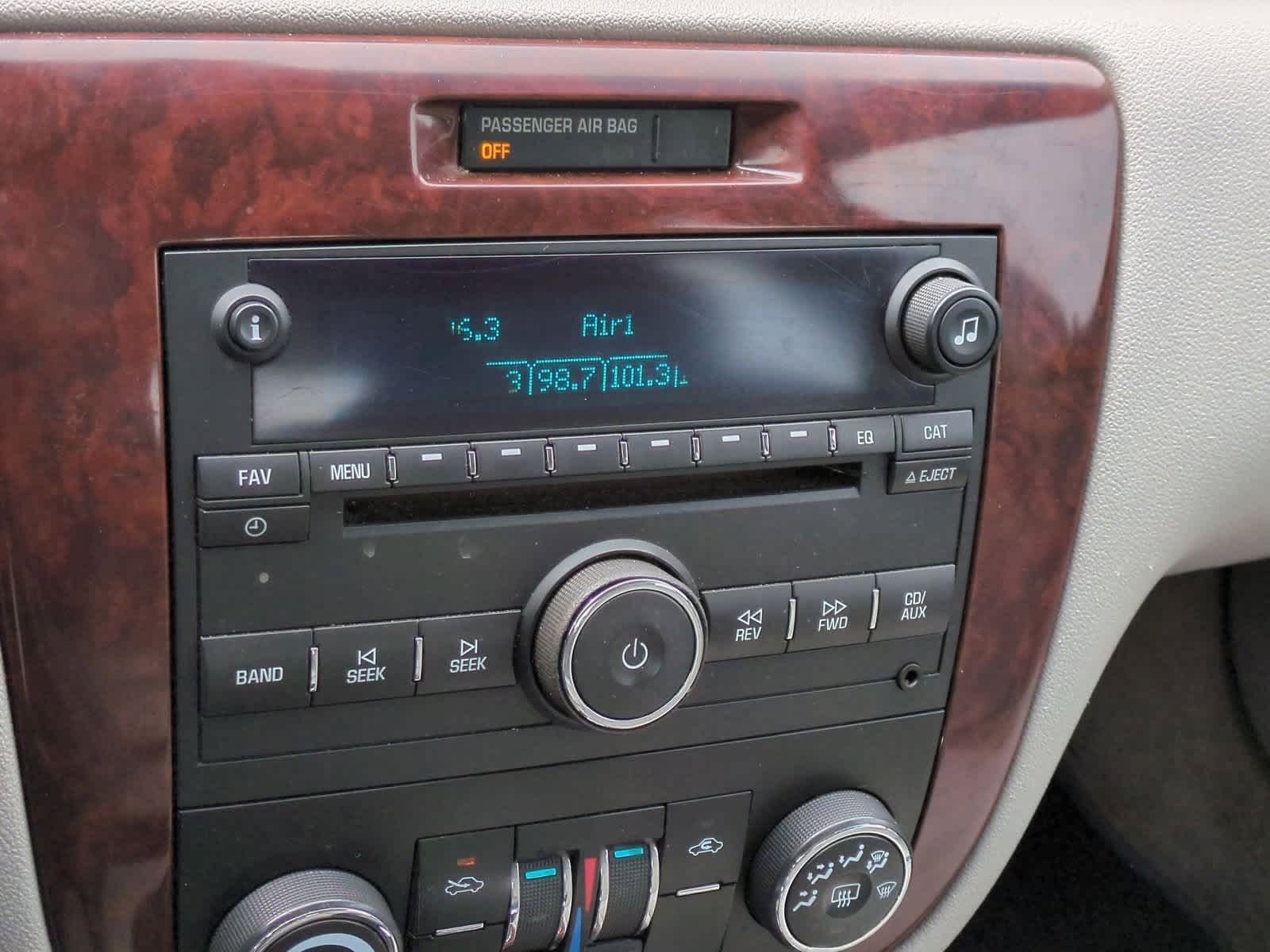 Thumbnail: 2008 Chevrolet Impala - 25