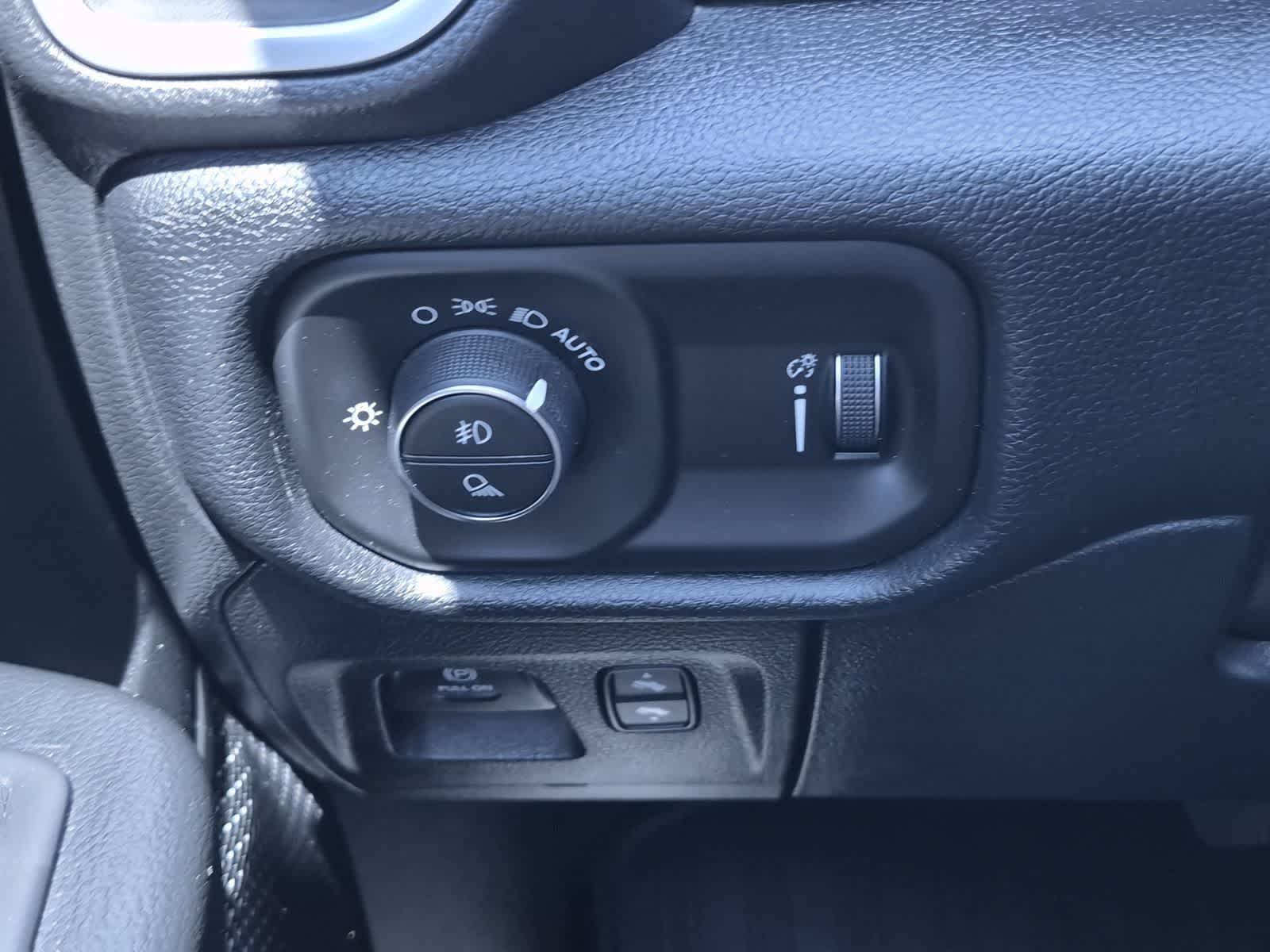 Thumbnail: 2021 RAM 1500 - 26