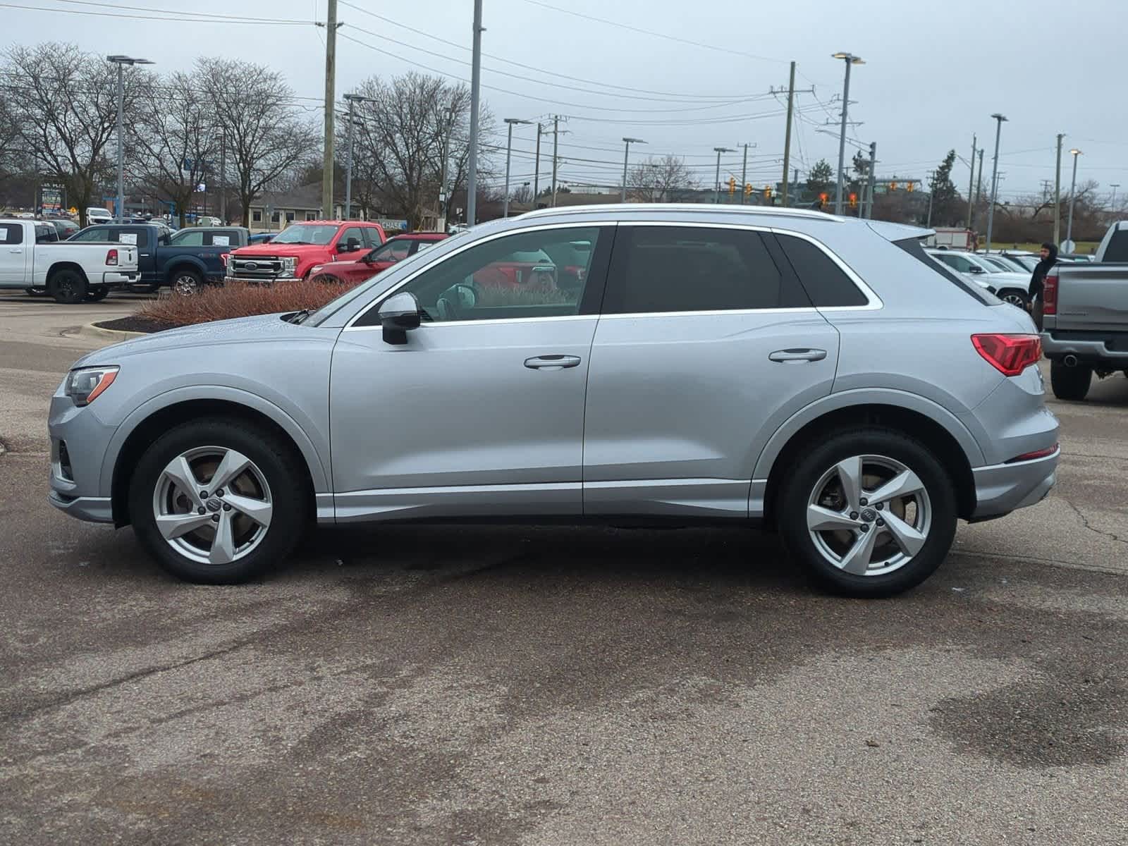 Thumbnail: 2020 Audi Q3 - 5