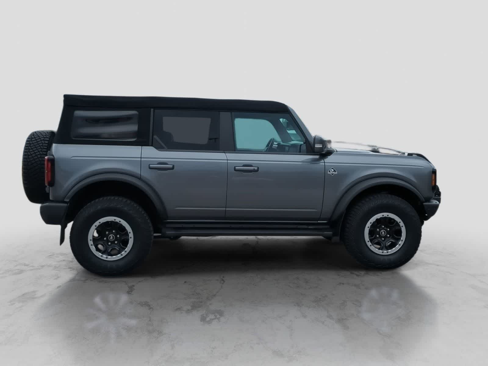 Thumbnail: 2022 Ford Bronco - 8