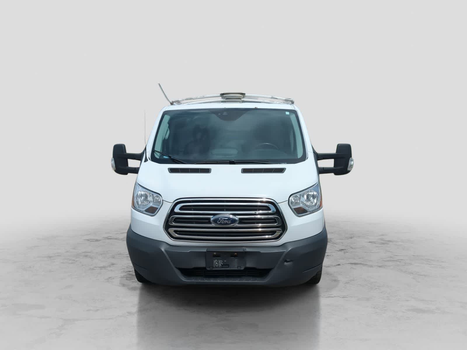 Thumbnail: 2018 Ford Transit Series - 3