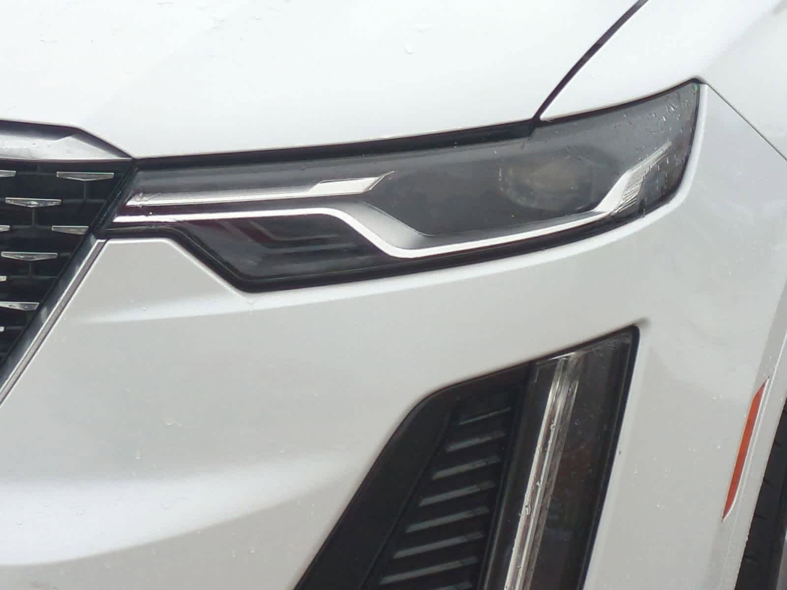 Thumbnail: 2024 Cadillac XT6 - 11