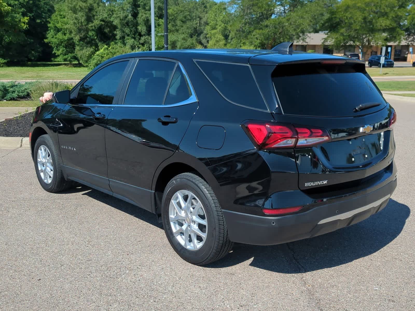 Thumbnail: 2024 Chevrolet Equinox - 6
