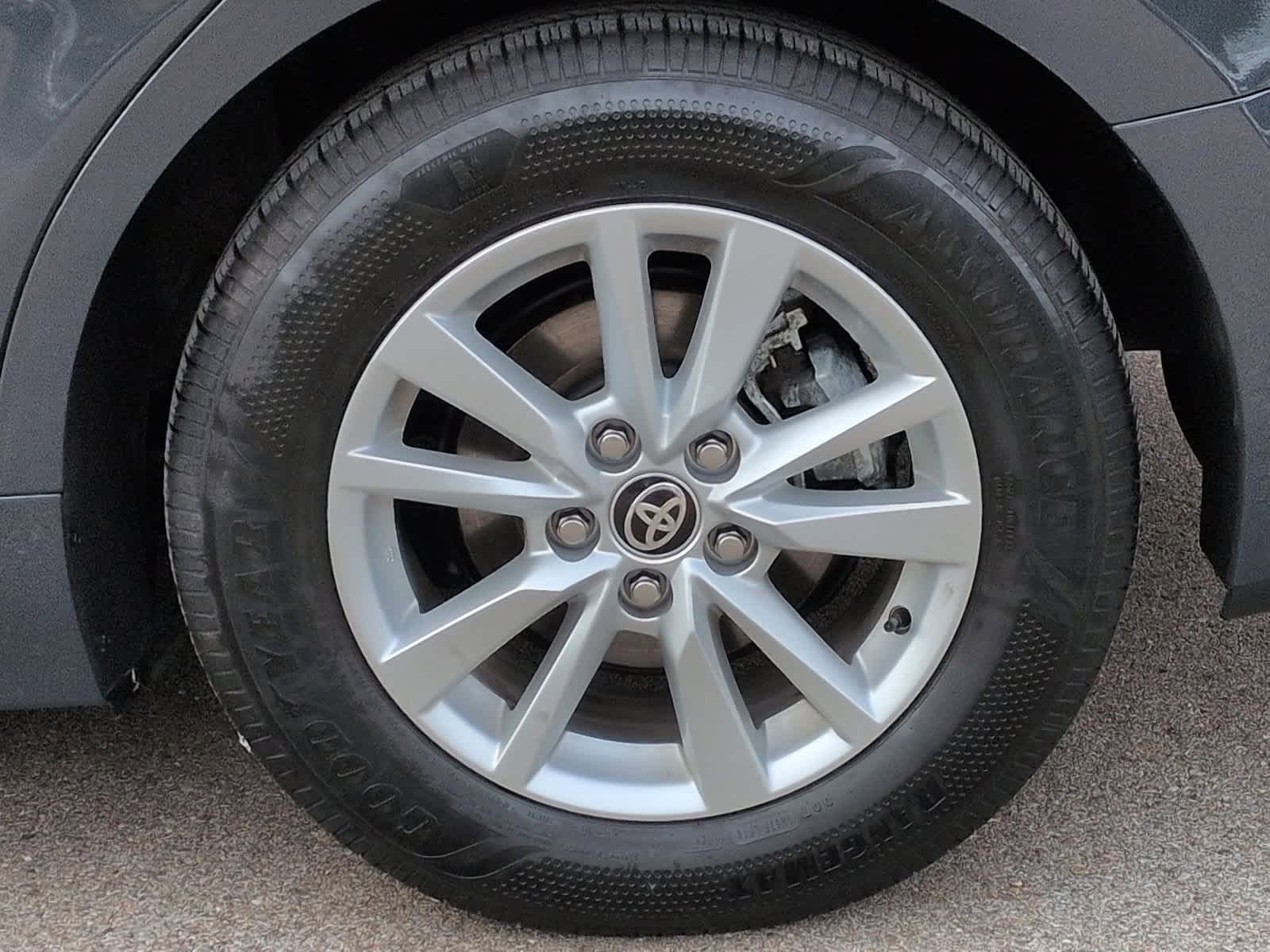 Thumbnail: 2025 Toyota Camry - 14