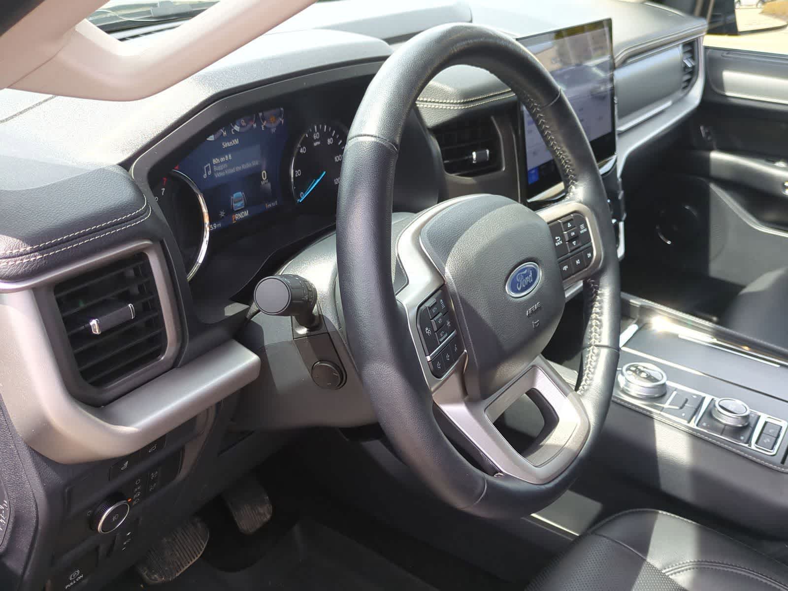 Thumbnail: 2022 Ford Expedition - 10
