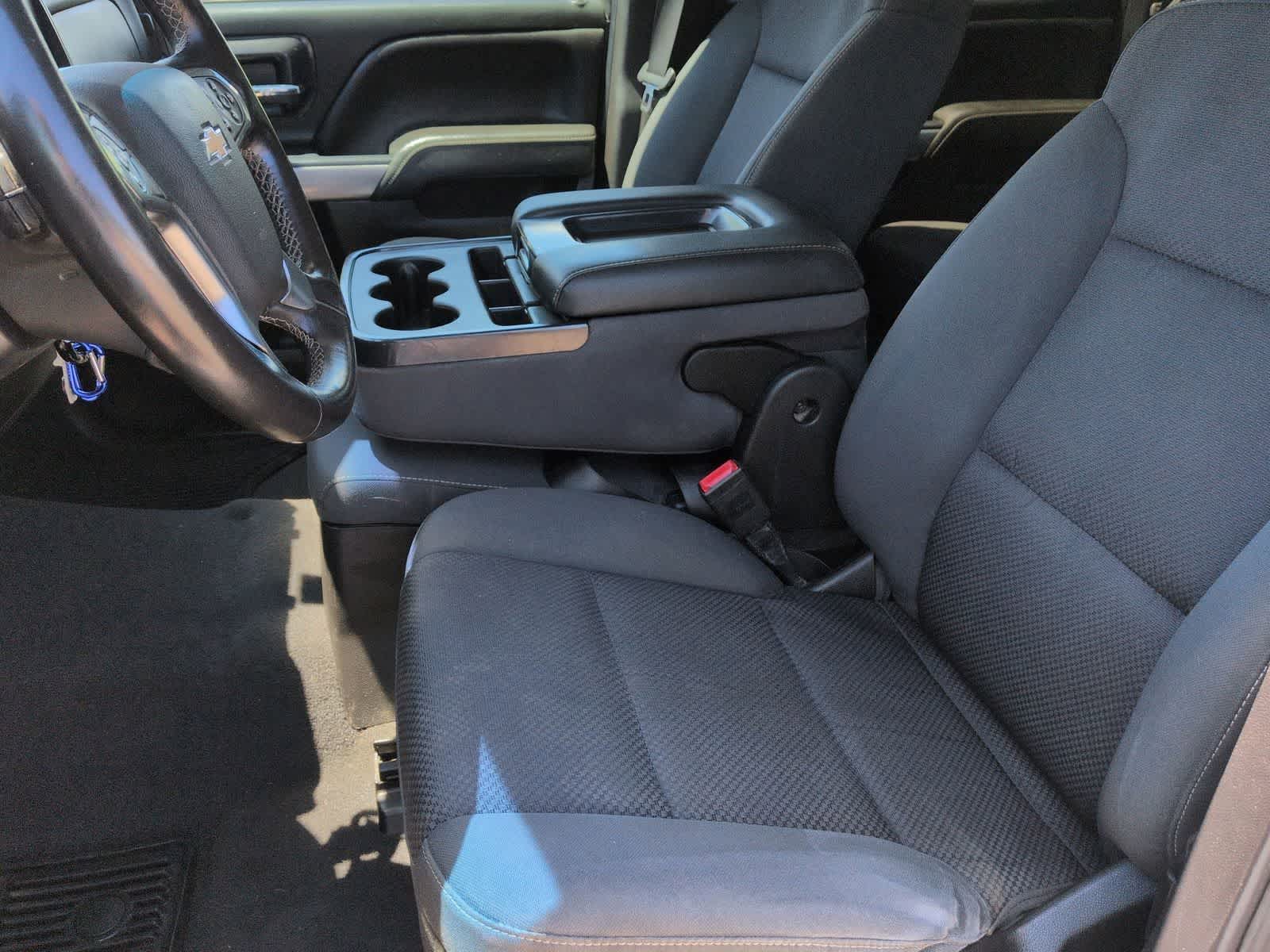 Thumbnail: 2018 Chevrolet Silverado 1500 - 16