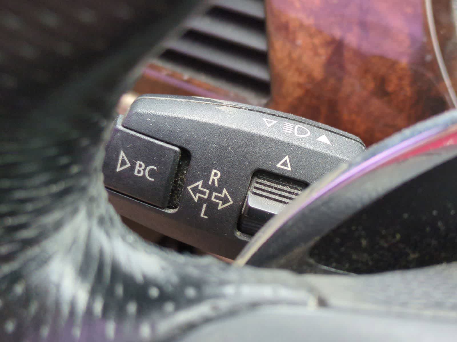 Thumbnail: 2012 BMW 3 Series - 25