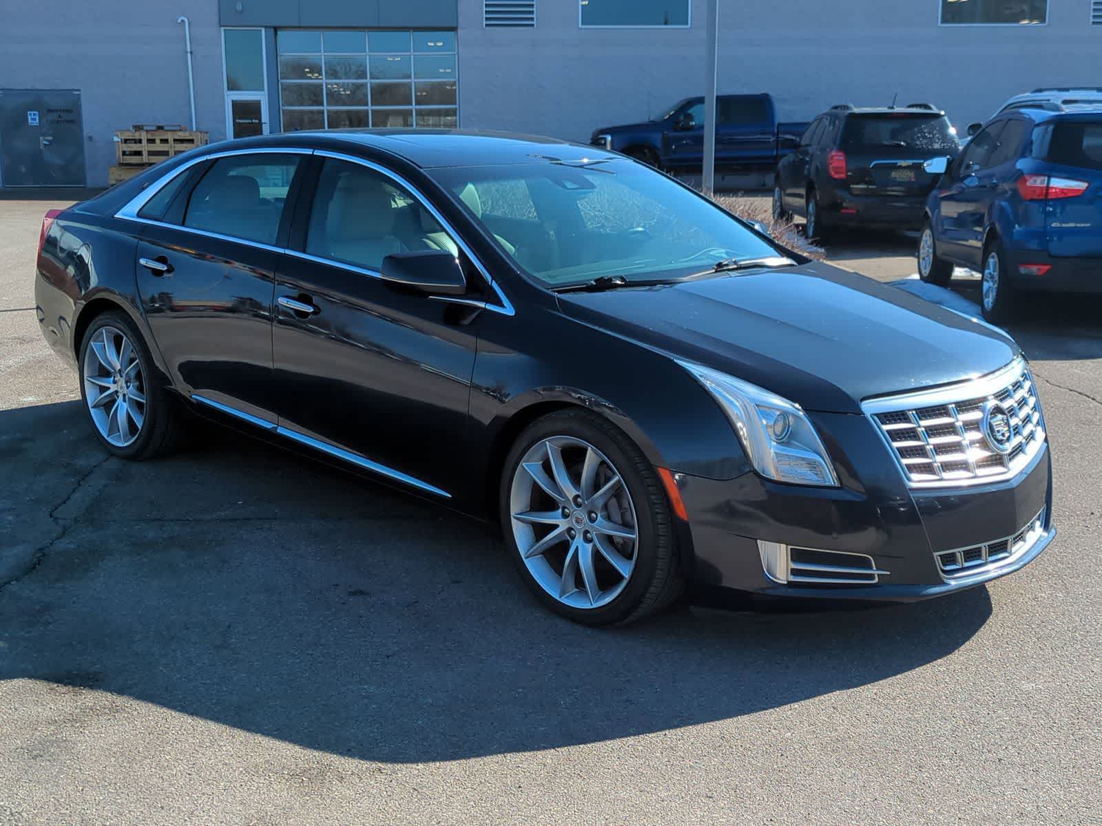 Thumbnail: 2013 Cadillac XTS - 2