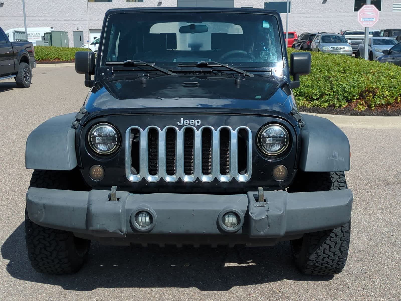 Thumbnail: 2010 Jeep Wrangler - 3